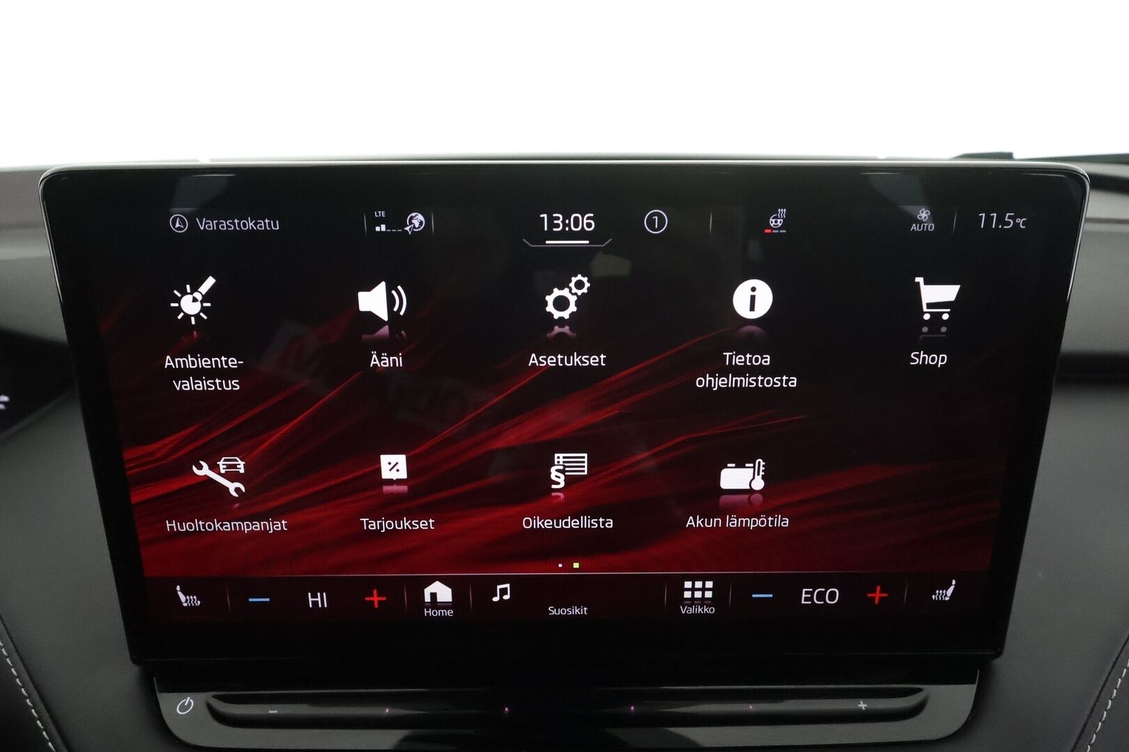 Skoda Enyaq 2023 80x 4x4 SportLine iV * ILP / HUD / ACC / Koukku / Matrix-LED / Muistipenkki / P.kamera / Keyless / Apple & Android  * - 1.Om Suomi-auto / Akku kuntotarkastettu SoH 95,4% / Merkkihuollettu / Kahdet Renkaat