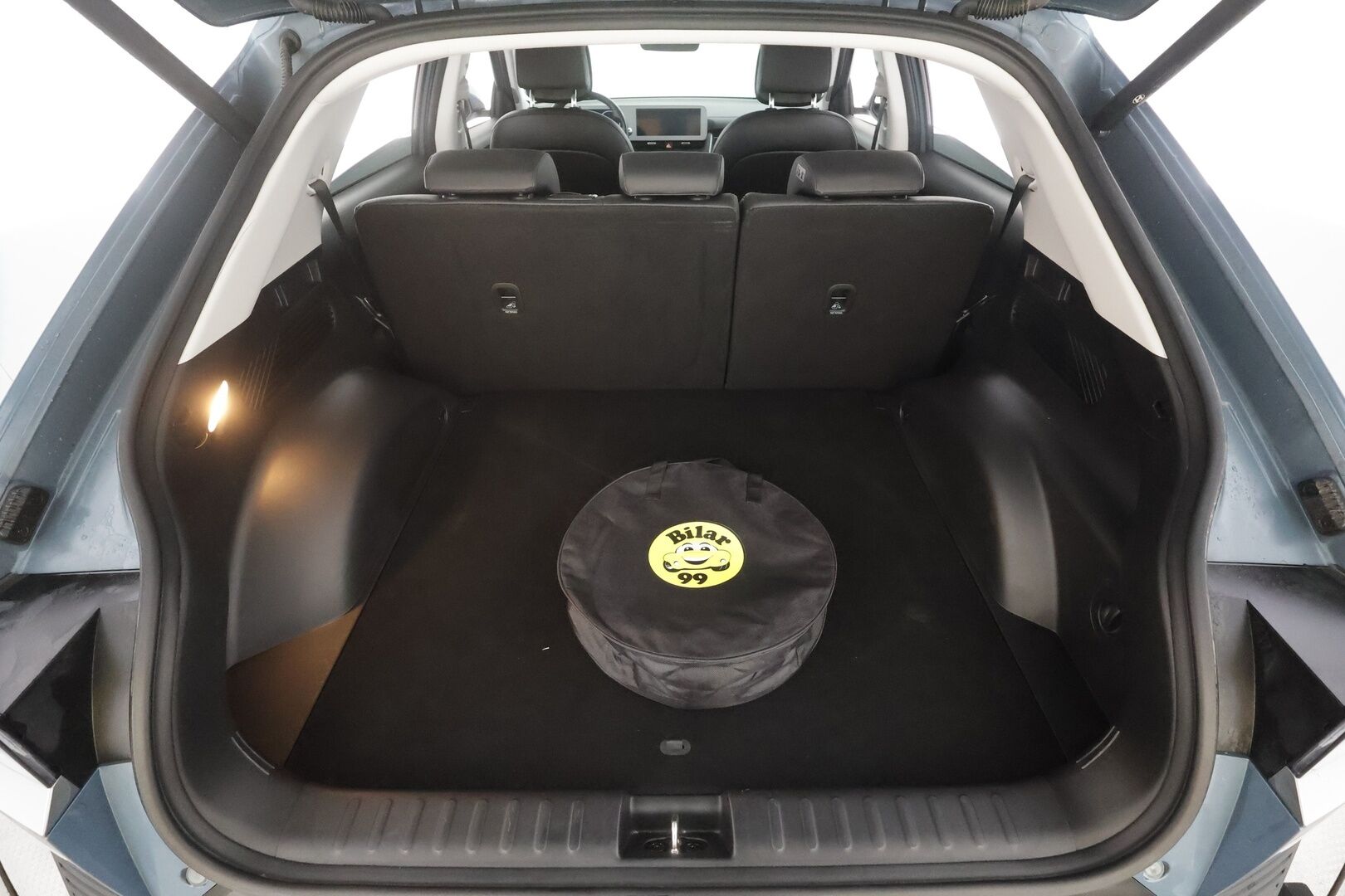 Hyundai IONIQ 5 2024 77 kWh 229 hv Style - | ACC | ILP | Puolinahat | Sähköpenkki | Sähk. takaluukku | HDA | BSA | RCTA | Lämm. ratti | P.kamera | 2x renkaat aluin | 1-om suomiauto |  