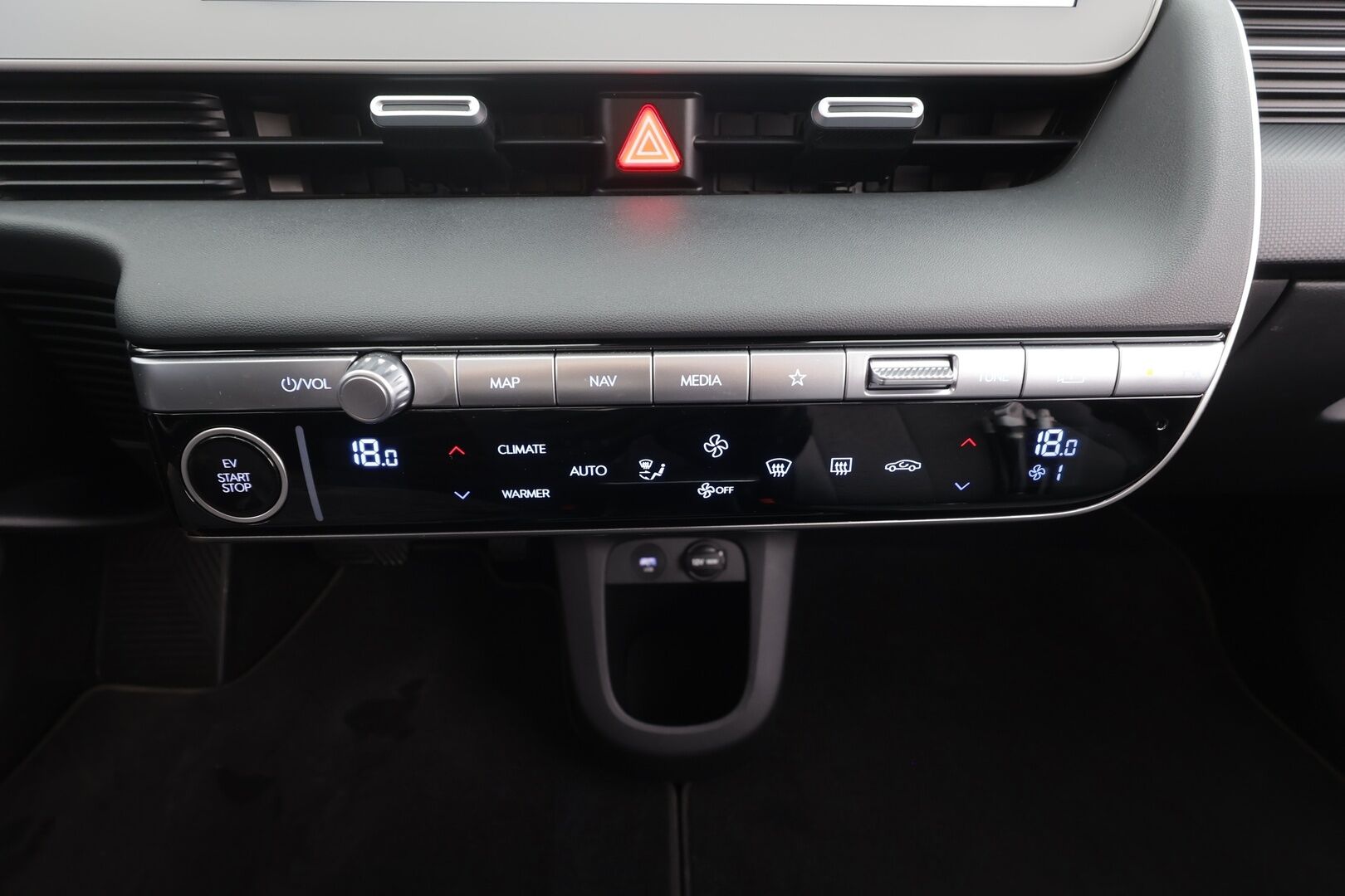 Hyundai IONIQ 5 2024 77 kWh 229 hv Style - | ACC | ILP | Puolinahat | Sähköpenkki | Sähk. takaluukku | HDA | BSA | RCTA | Lämm. ratti | P.kamera | 2x renkaat aluin | 1-om suomiauto |  