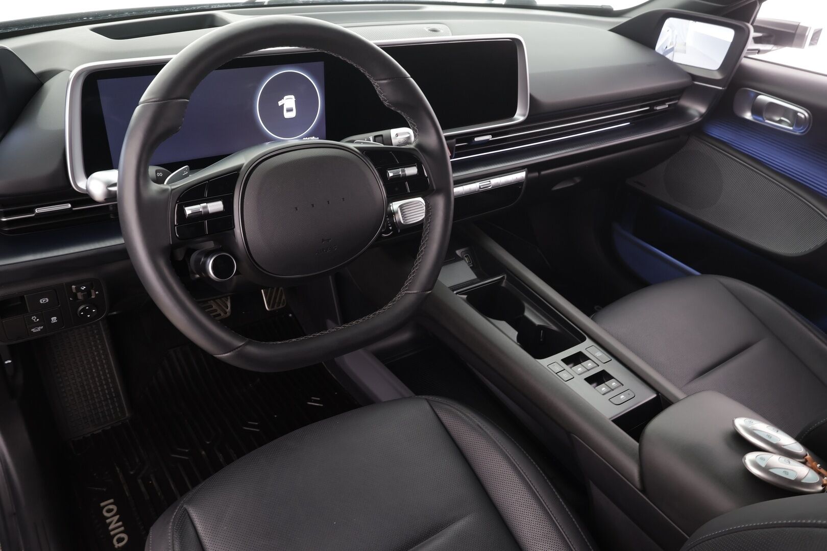 Hyundai IONIQ 6 2024 229 hv Ultimate * Bose / ILP / ACC / Full-LED / 360° / Ilmastoitu Muistipenkki / HUD / Digi-peilit / Kaistavahti / Navi * - 1-om Suomi-auto / Akku kuntotarkastettu / Kahdet renkaat aluvanteilla