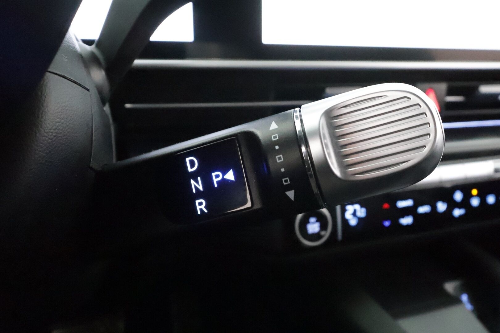 Hyundai IONIQ 6 2024 229 hv Ultimate * Bose / ILP / ACC / Full-LED / 360° / Ilmastoitu Muistipenkki / HUD / Digi-peilit / Kaistavahti / Navi * - 1-om Suomi-auto / Akku kuntotarkastettu / Kahdet renkaat aluvanteilla