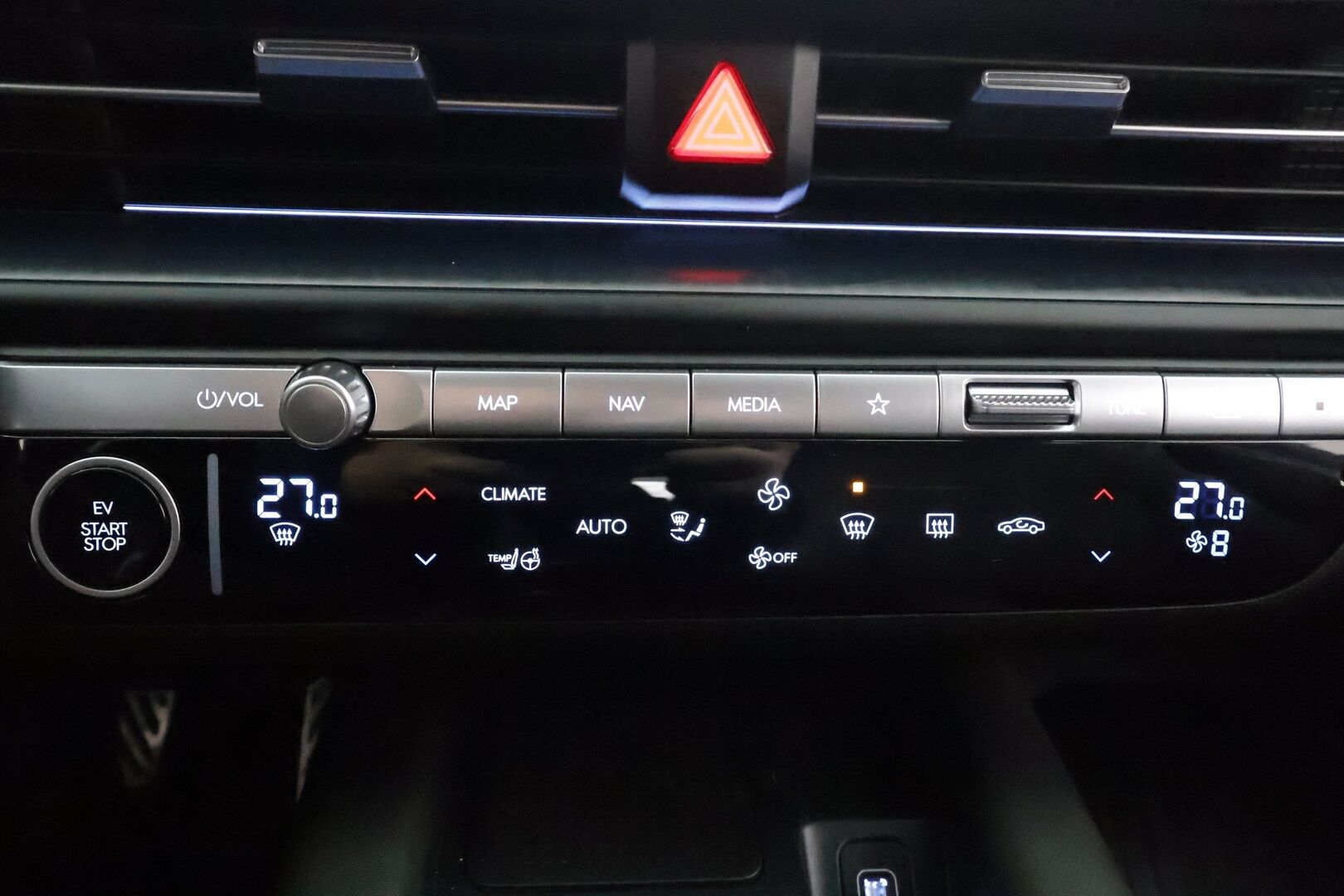 Hyundai IONIQ 6 2024 229 hv Ultimate * Bose / ILP / ACC / Full-LED / 360° / Ilmastoitu Muistipenkki / HUD / Digi-peilit / Kaistavahti / Navi * - 1-om Suomi-auto / Akku kuntotarkastettu / Kahdet renkaat aluvanteilla