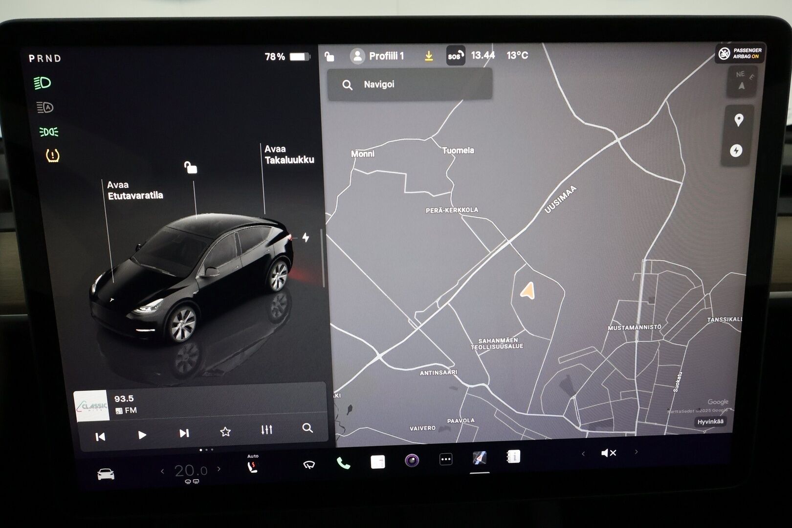 Tesla Model Y 2023 Tesla Model Y Long range Dual motor *Vetokoukku / Lämpöpumppu / AMD Ryzen / Matrix LED / Lasikatto / P.kamera*