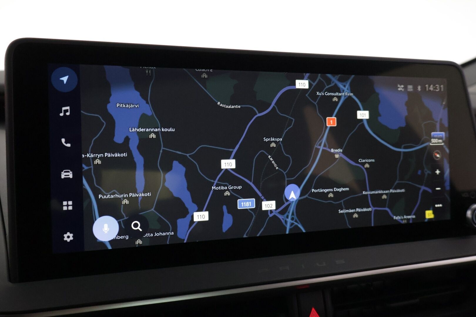 Toyota Prius Plug-in 2023 Hybrid Style ** Juuri tullut! / Digipeili / Adapt.vakkari / 2x Toyotan vanteet / LED / Sähköpenkki / Navi / P.kamera ** - Upea Suomi-auto kaksilla vanteilla ja hyvillä varusteilla! - HULLUT AVAJAISHULINAT KORKOTARJOUS 3,29 %