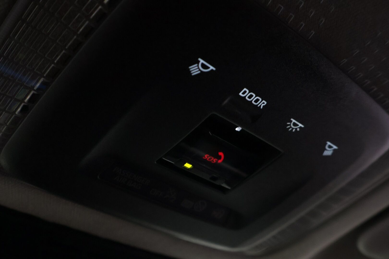 Toyota PRIUS 2023 Plug-In Hybrid Style - Digipeili / Adapt.vakkari / 2x Toyotan vanteet / LED / Sähköpenkki / Navi / P.kamera / Suomi-auto