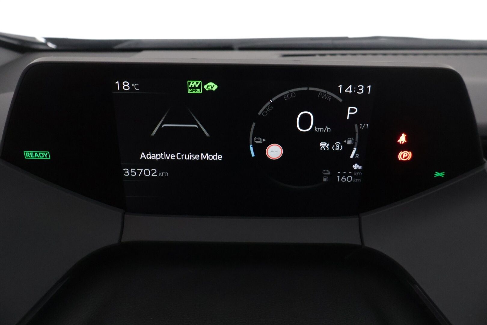 Toyota PRIUS 2023 Plug-In Hybrid Style - Digipeili / Adapt.vakkari / 2x Toyotan vanteet / LED / Sähköpenkki / Navi / P.kamera / Suomi-auto