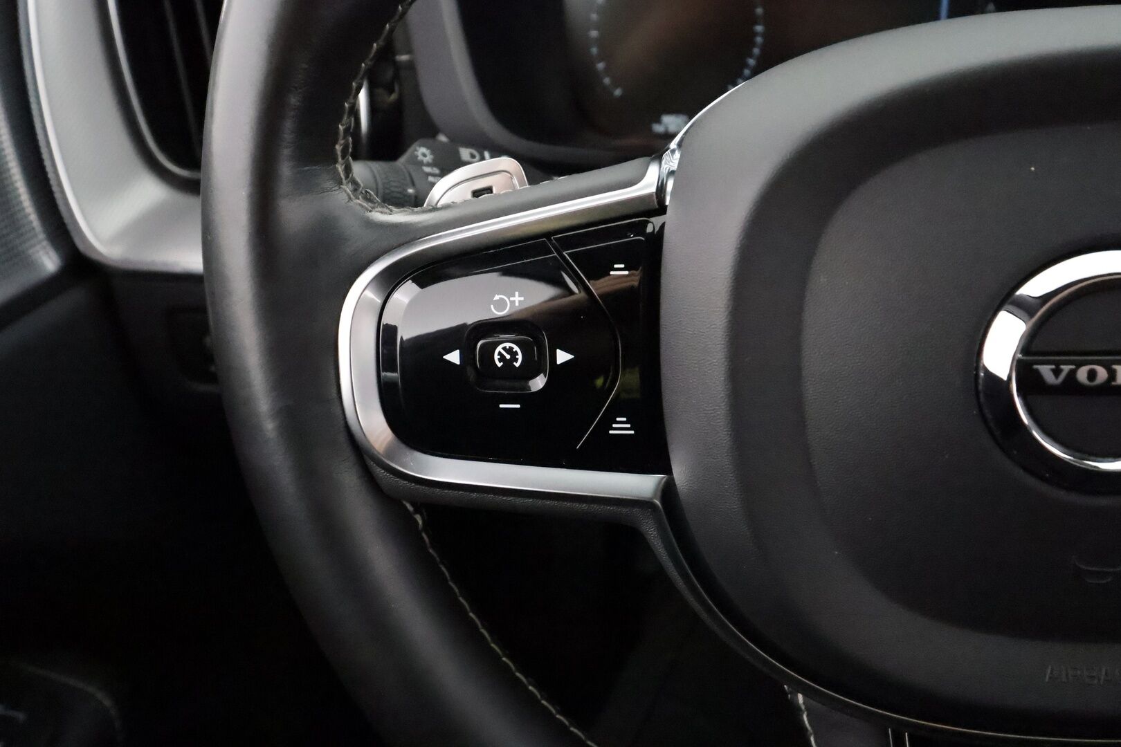 Volvo XC60 2020 T8 TwE AWD Polestar Engineered aut - | ACC | Webasto | Koukku | Panorama | Muistipenkit | HUD | 360-Kamera | B&W |  Puolinahat | Kahdet Renkaat |