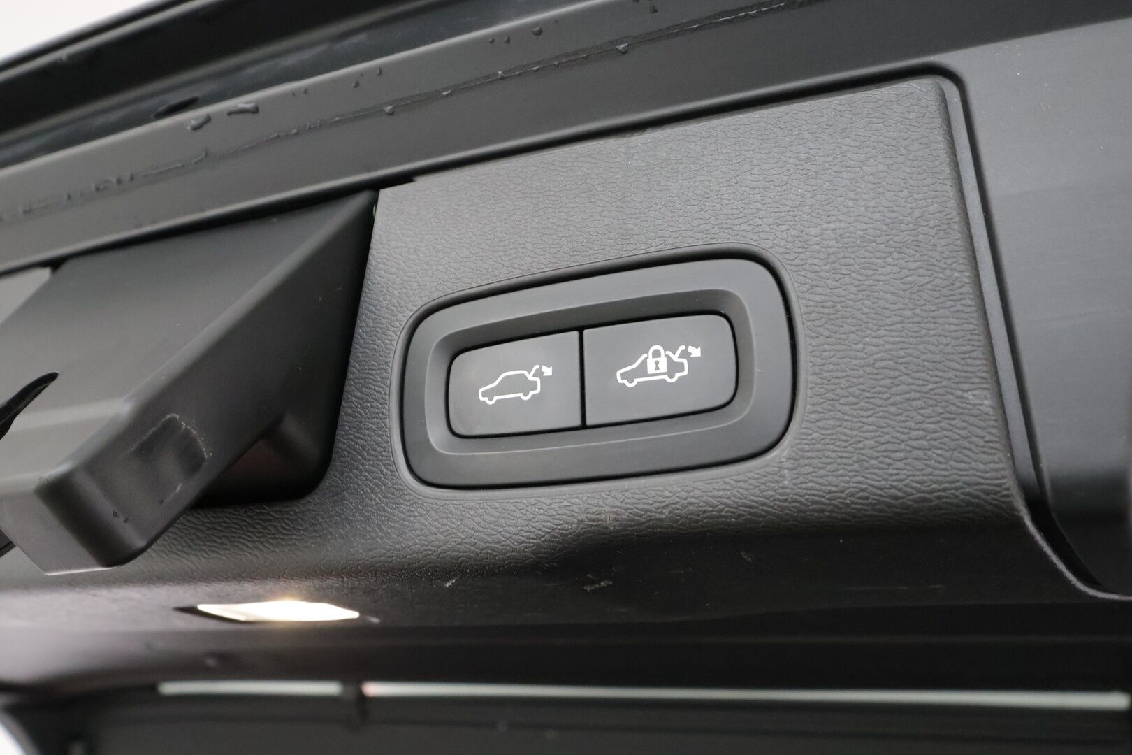 Volvo XC60 2020 T8 TwE AWD Polestar Engineered aut - | ACC | Webasto | Koukku | Panorama | Muistipenkit | HUD | 360-Kamera | B&W |  Puolinahat | Kahdet Renkaat |