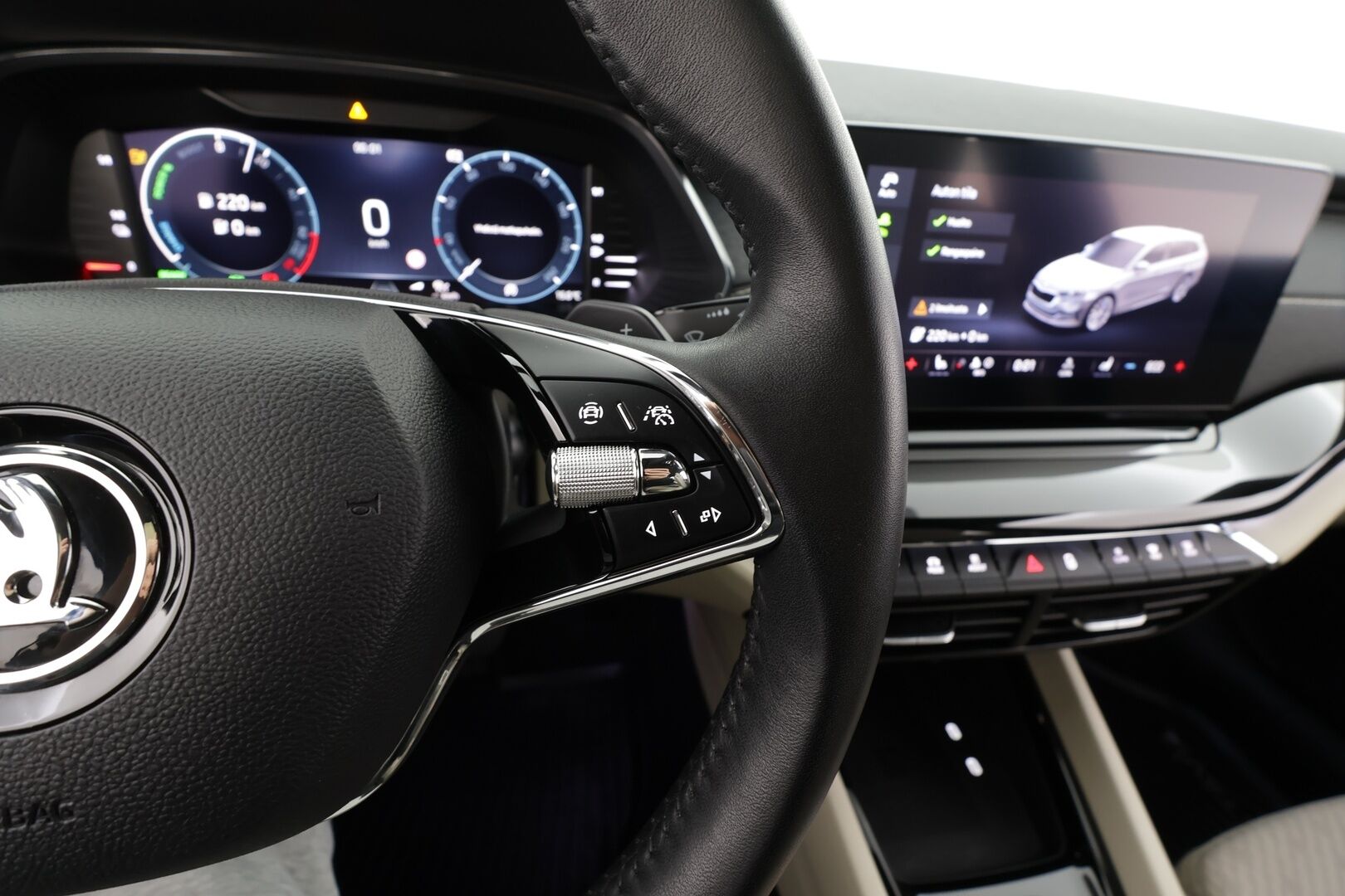 Skoda Octavia 2024 Combi 1.4 TSI PHEV Style iV DSG * ACC / P.kamera / Matrix LED / Koukku / Webasto / Navi / KeylessGo / Sähköluukku * - 1.Om Suomi-auto / Kahdet renkaat aluvanteilla / Merkkihuollettu / Parhaalla varustelutasolla!