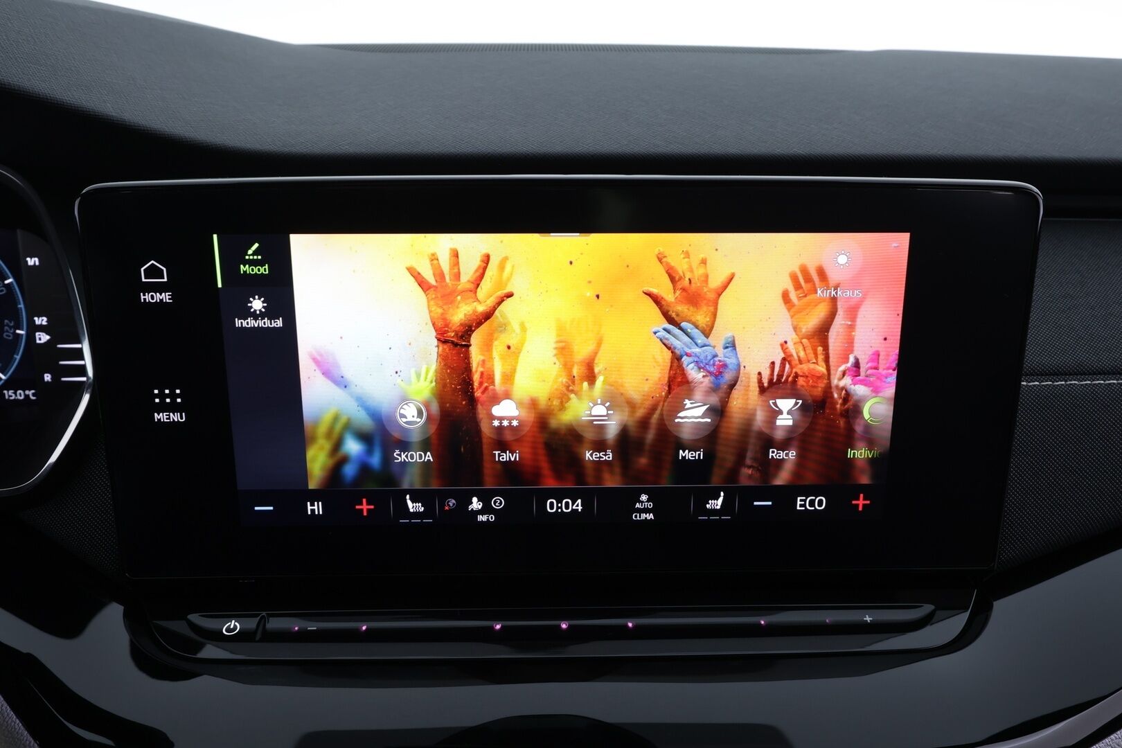 Skoda Octavia 2024 Combi 1.4 TSI PHEV Style iV DSG * ACC / P.kamera / Matrix LED / Koukku / Webasto / Navi / KeylessGo / Sähköluukku * - 1.Om Suomi-auto / Kahdet renkaat aluvanteilla / Merkkihuollettu / Parhaalla varustelutasolla!