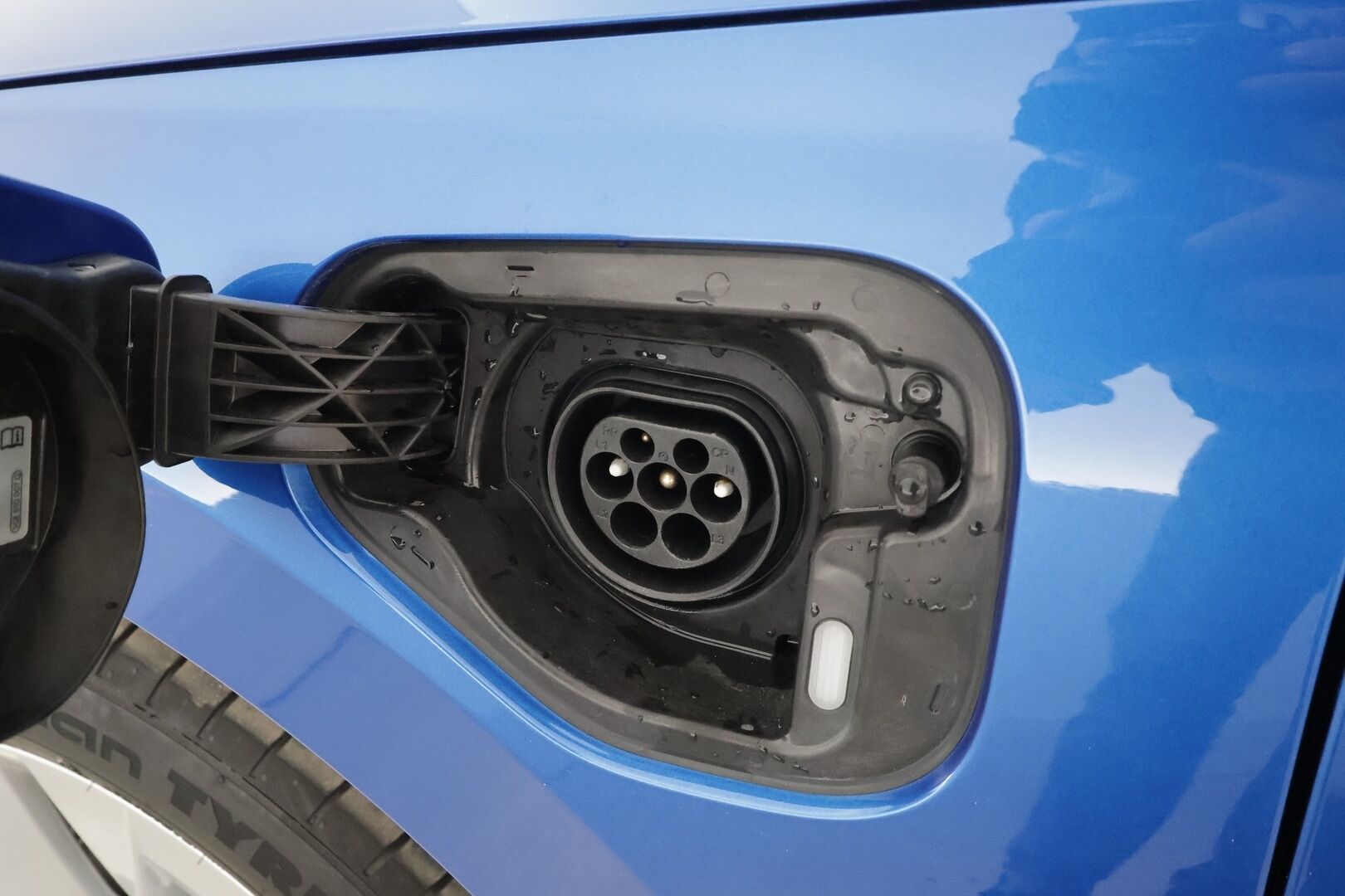 Skoda Octavia 2024 Combi 1.4 TSI PHEV Style iV DSG * ACC / Matrix-LED / P.kamera / Navi / Kaistavahti / Koukku / Keyless * - KATSO POIKKEUSHINTA! / 1-om Suomi-auto / 2x Latauskaapelit / Kahdet renkaat / Alv