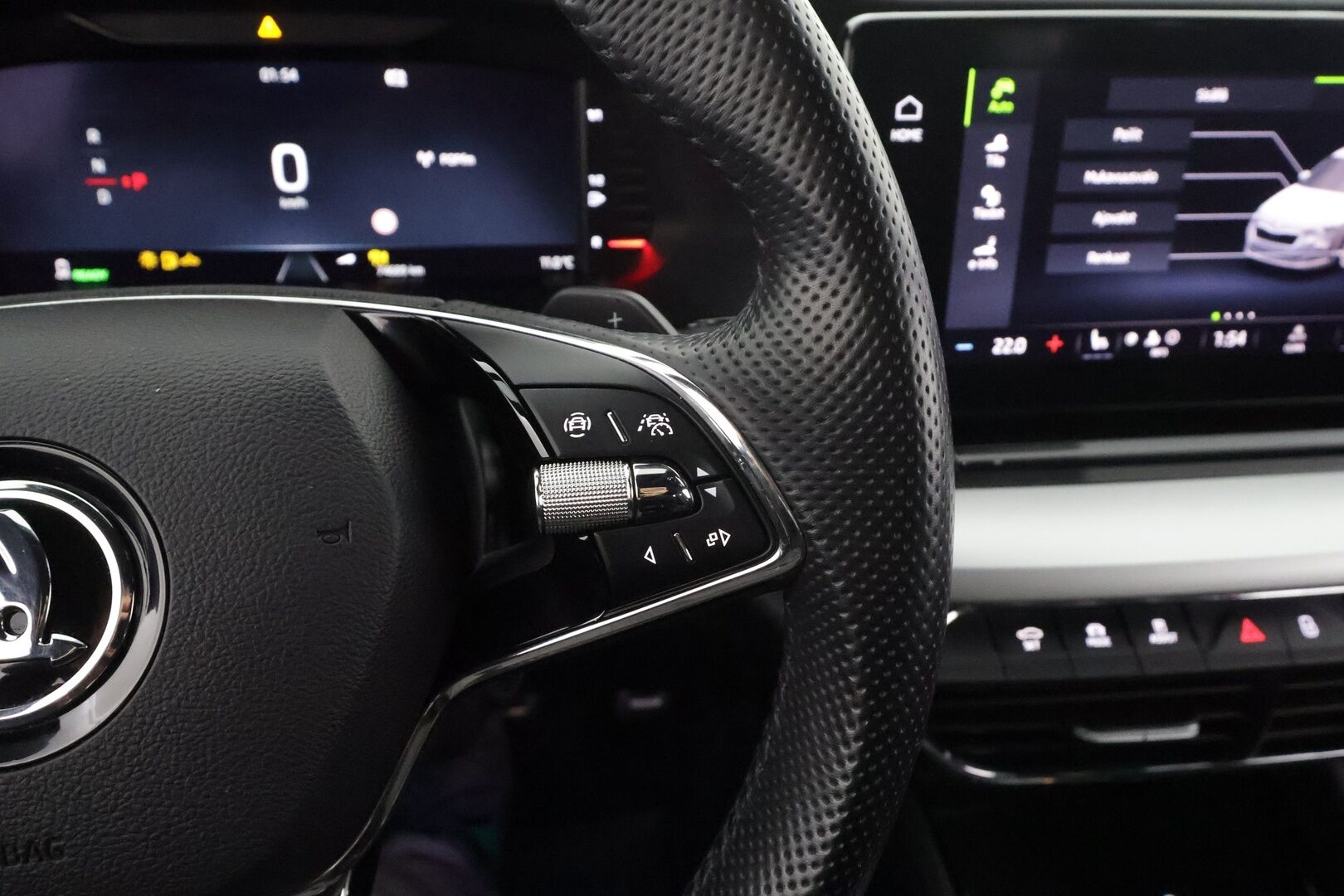 Skoda Octavia 2024 Combi 1.4 TSI PHEV Style iV DSG * ACC / Matrix-LED / P.kamera / Navi / Kaistavahti / Koukku / Keyless * - 1-om Suomi-auto / 2x Latauskaapelit / Kahdet renkaat 