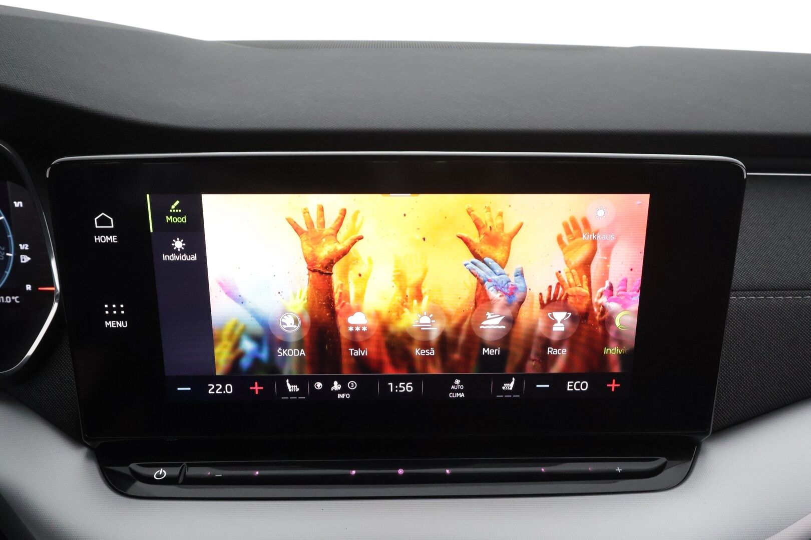 Skoda Octavia 2024 Combi 1.4 TSI PHEV Style iV DSG * ACC / Matrix-LED / P.kamera / Navi / Kaistavahti / Koukku / Keyless * - KATSO MIHIN POIKKEUSHINTAAN! / 1-om Suomi-auto / 2x Latauskaapelit / Kahdet renkaat / Alv / Soh 93,9% - HULLUT AVAJAISHULINAT KORKOTARJOUS 3,29 %