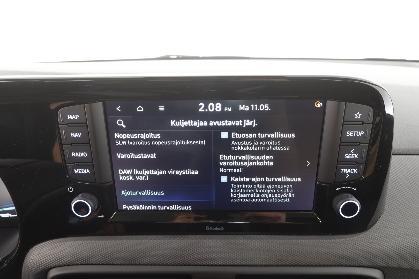 Hyundai i10 2025 1.0 MPi 63 hv 5MT Comfort MY25 - | Vakkari | P.Kamera | Navi | Digimittari | Ratinlämmitin | Apple&Android |  2x Renkaat | Suomi-auto | Merkkihuollot |
