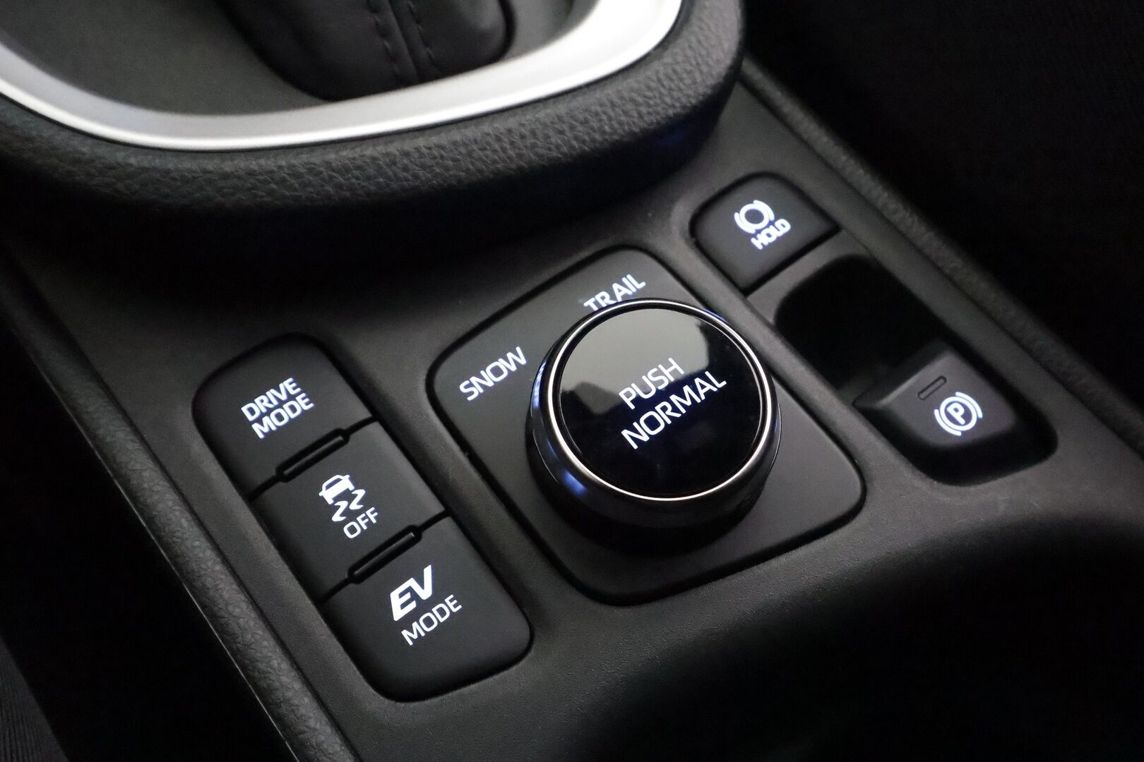 Toyota Yaris Cross 2024 1,5 Hybrid AWD-i Intense - | ACC | LED | P.Kamera | Sisätilanlämmitin | Katveavustin | Navi | Kaistavahti | Keyless | Suomi-auto | Kahdet renkaat | Merkkihuollot |