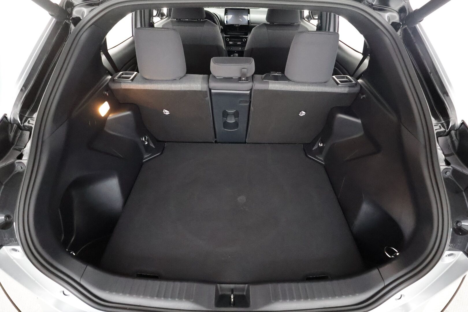 Toyota Yaris Cross 2024 1,5 Hybrid AWD-i Intense - | ACC | LED | P.Kamera | Sisätilanlämmitin | Katveavustin | Navi | Kaistavahti | Keyless | Suomi-auto | Kahdet renkaat | Merkkihuollot |