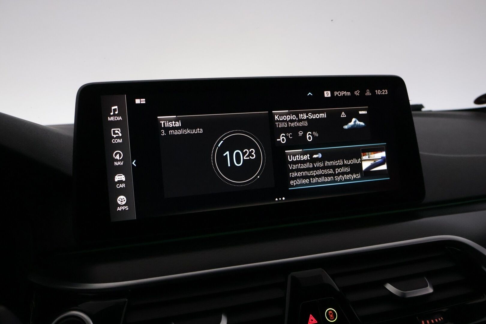 BMW 530 2021 G31 Touring 530e xDrive A Charged Edition M Sport LCI *ACC / Comfort Penkit / HiFi / P.Kamera / Prof.Navi / Koukku* - Soh 84.6% / Etuistuimet muistilla! - HULLUT AVAJAISHULINAT KORKOTARJOUS 3,29 %