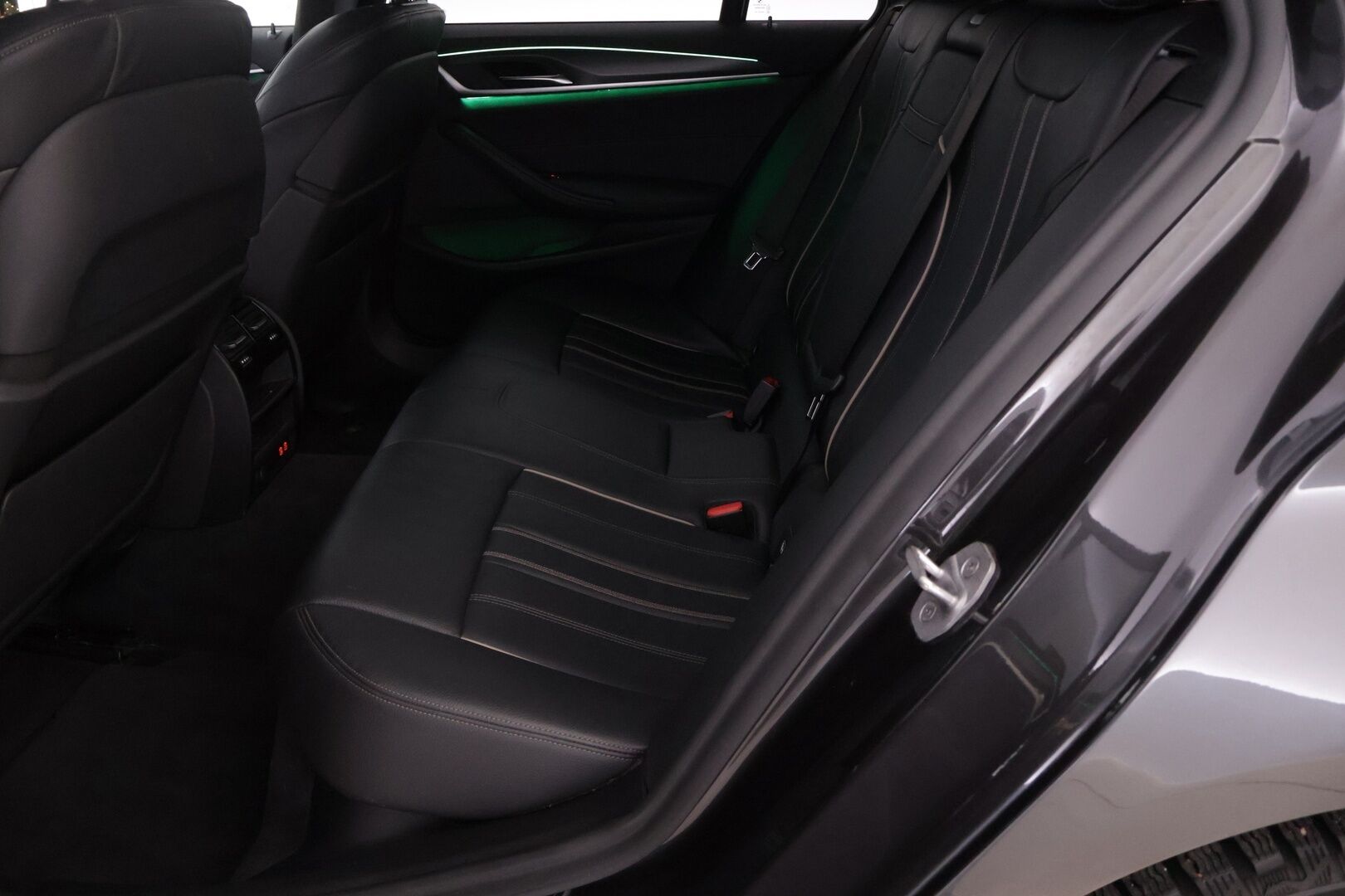 BMW 530 2021 G31 Touring 530e xDrive A Charged Edition M Sport LCI - ACC / Comfort Penkit / HiFi / P.Kamera / Prof.Navi / Koukku