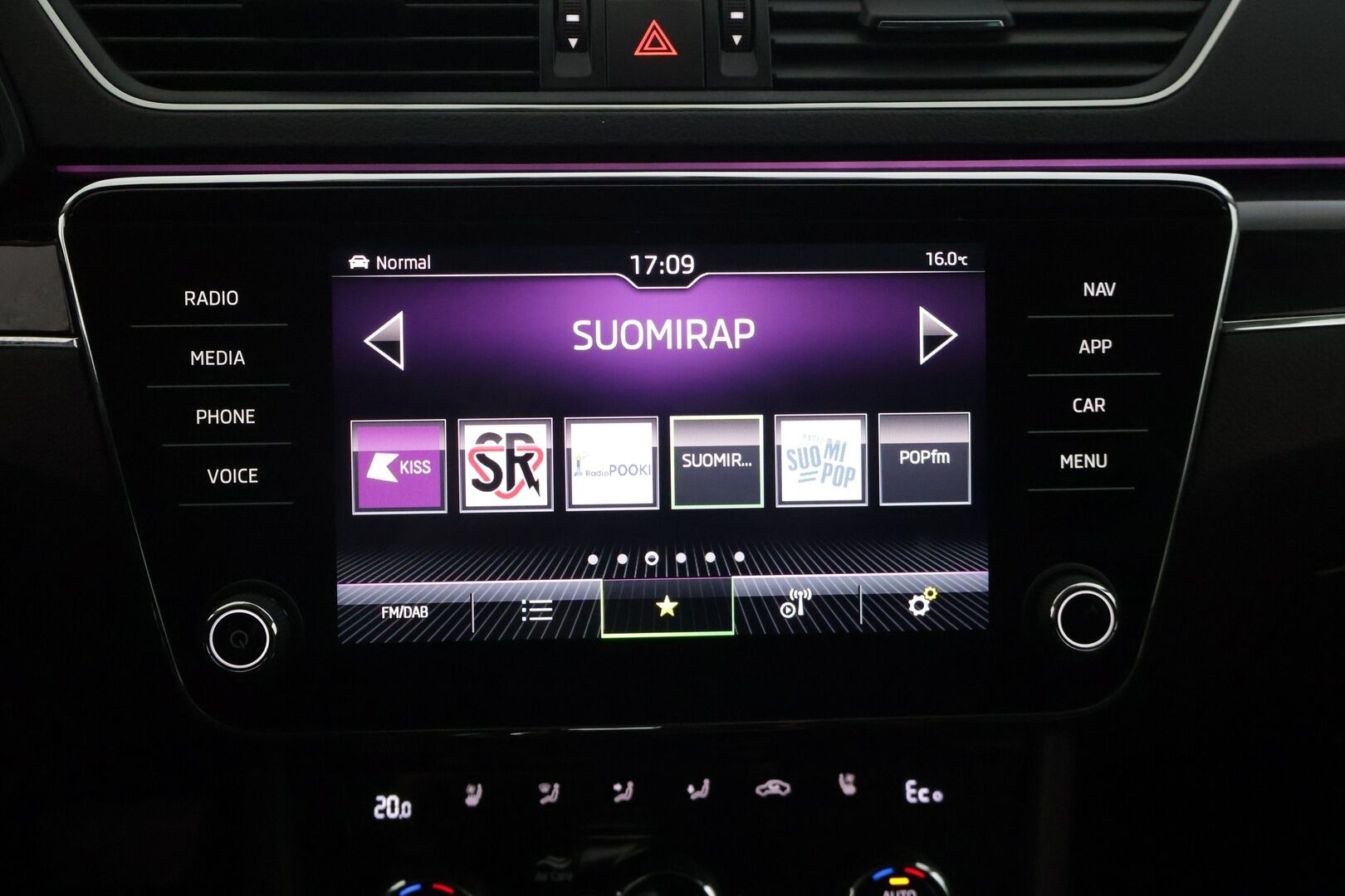 SKODA SUPERB 2021 Combi 1,4 TSI PHEV L&K iV DSG Autom. - | Muistinahat | Ilmastoidut istuimet | Matrix LED | Vakkari | Canton | Keyless | Sähköluukku | Koukku | Juuri Huollettu | Jakopää tehty | Kahdet Renkaat ja Vanteet | SOH 96 % |