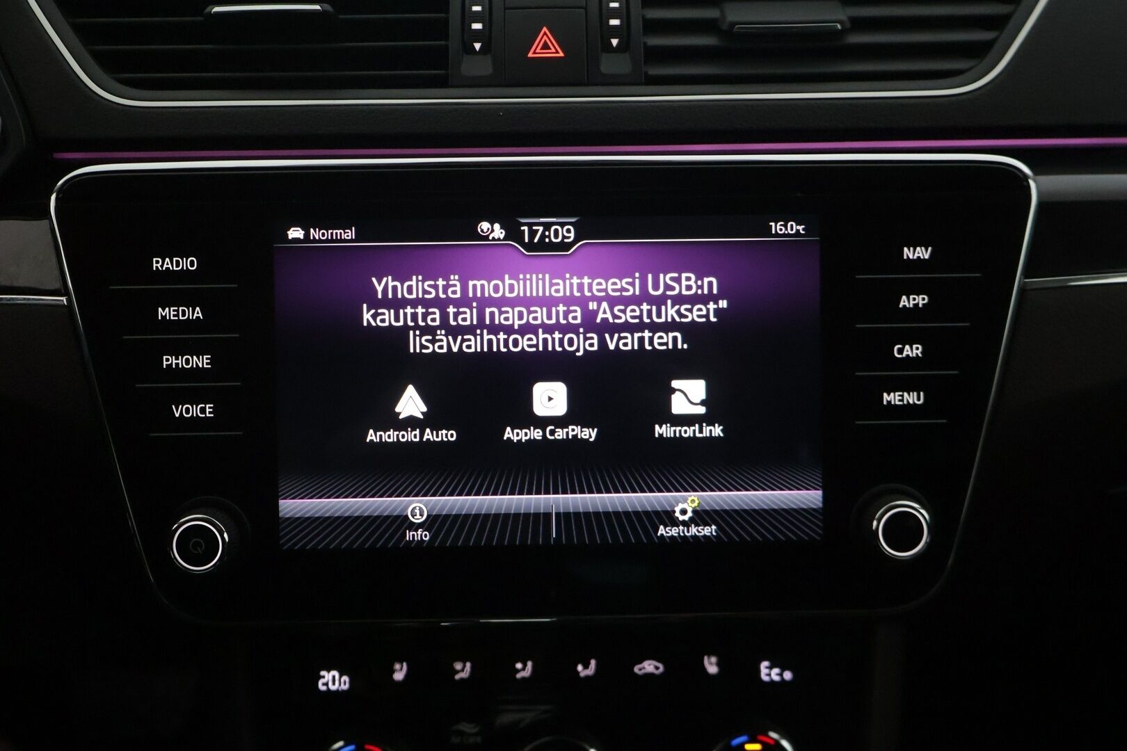 SKODA SUPERB 2021 Combi 1,4 TSI PHEV L&K iV DSG Autom. - | Muistinahat | Ilmastoidut istuimet | Matrix LED | Vakkari | Canton | Keyless | Sähköluukku | Koukku | Juuri Huollettu | Jakopää tehty | Kahdet Renkaat ja Vanteet | SOH 96 % |