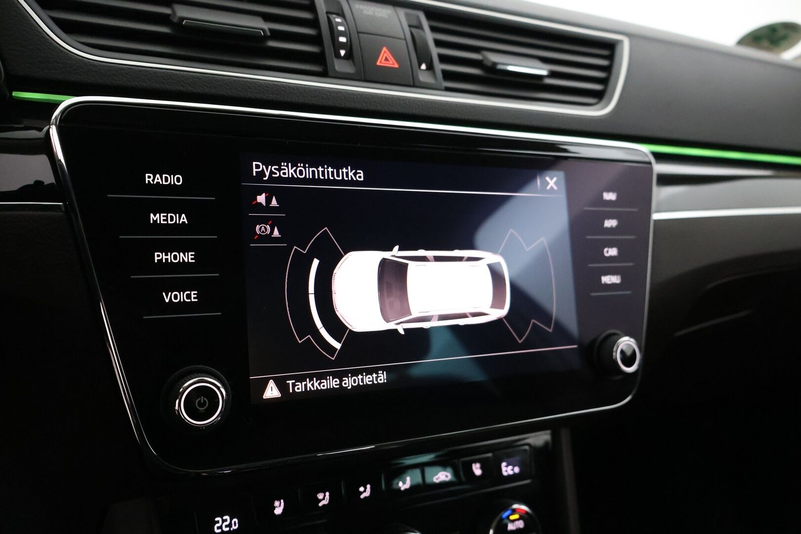 SKODA SUPERB 2021 Combi 1.4 TSI PHEV L&K iV DSG Aut. *Muistinahat / Ilmastoidut Istuimet / Matrix LED / Vakkari / Canton / Keyless / Sähköluukku / Koukku* - *Juuri Huollettu / Jakopää tehty / Kahdet Renkaat ja Vanteet*