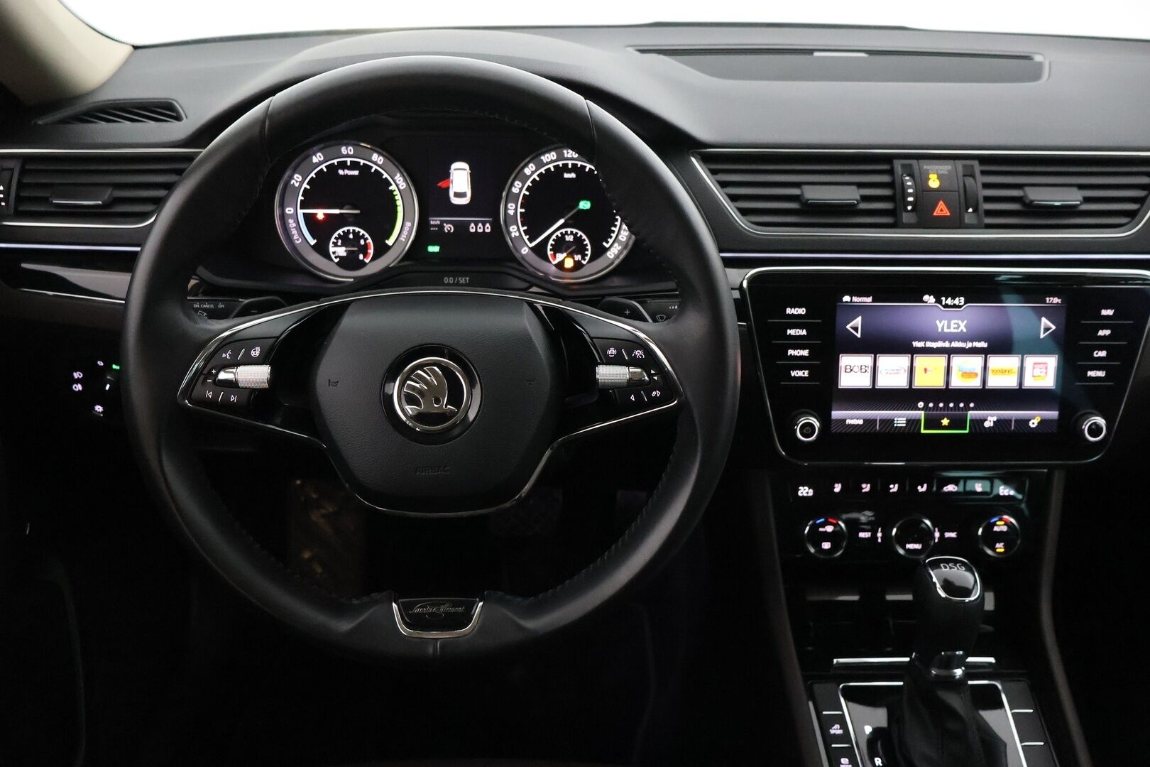 SKODA SUPERB 2021 Combi 1.4 TSI PHEV L&K iV DSG Aut. *Muistinahat / Ilmastoidut Istuimet / Matrix LED / Vakkari / Canton / Keyless / Sähköluukku / Koukku* - *Juuri Huollettu / Jakopää tehty / Kahdet Renkaat ja Vanteet*