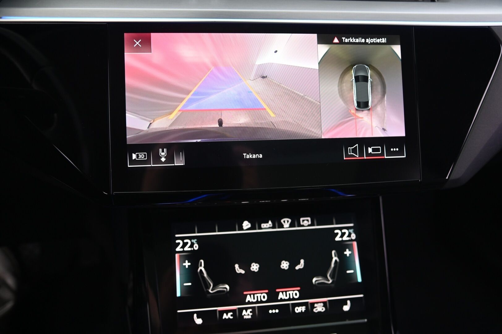 Audi e-tron 2020 Sportback S line 50 quattro - ACC | Matrix LED | HUD | Panorama | Navarra Blue | Bang&Olufsen | Timanttitikatut Nahkaistuimet | S-Line | 360 | Vetokoukku | Virtuaaliset ulkopeilit | SoH 92,7% | 2x renkaat&aluvantein