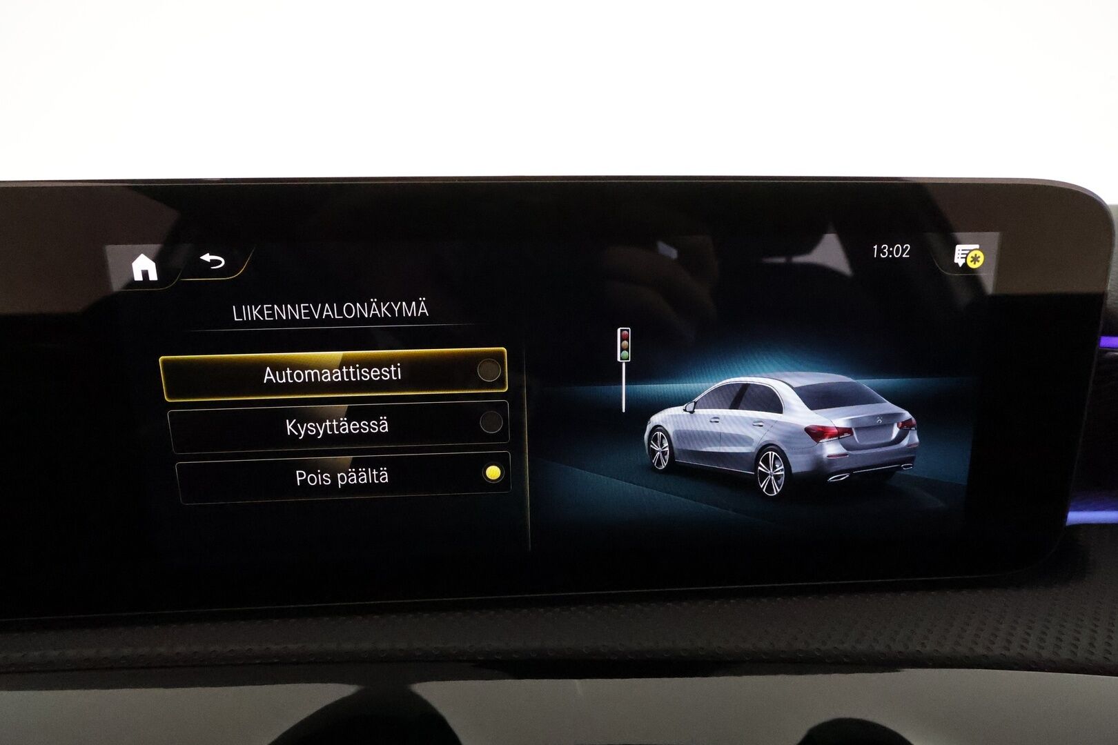MERCEDES-BENZ A 2021 250 e A sedan Business Style EQ Power *Hierovat&Ilmastoidut Sporttinahat / Widescreen / ACC / Multibeam / 360° / Navi* - Akku kuntotarkastettu SoH 94,4% / Kahdet Renkaat