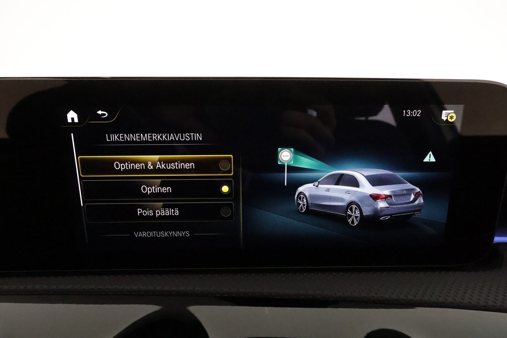 MERCEDES-BENZ A 2021 250 e A sedan Business Style EQ Power *Hierovat&Ilmastoidut Sporttinahat / Widescreen / ACC / Multibeam / 360° / Navi* - Akku kuntotarkastettu SoH 94,4% / Kahdet Renkaat