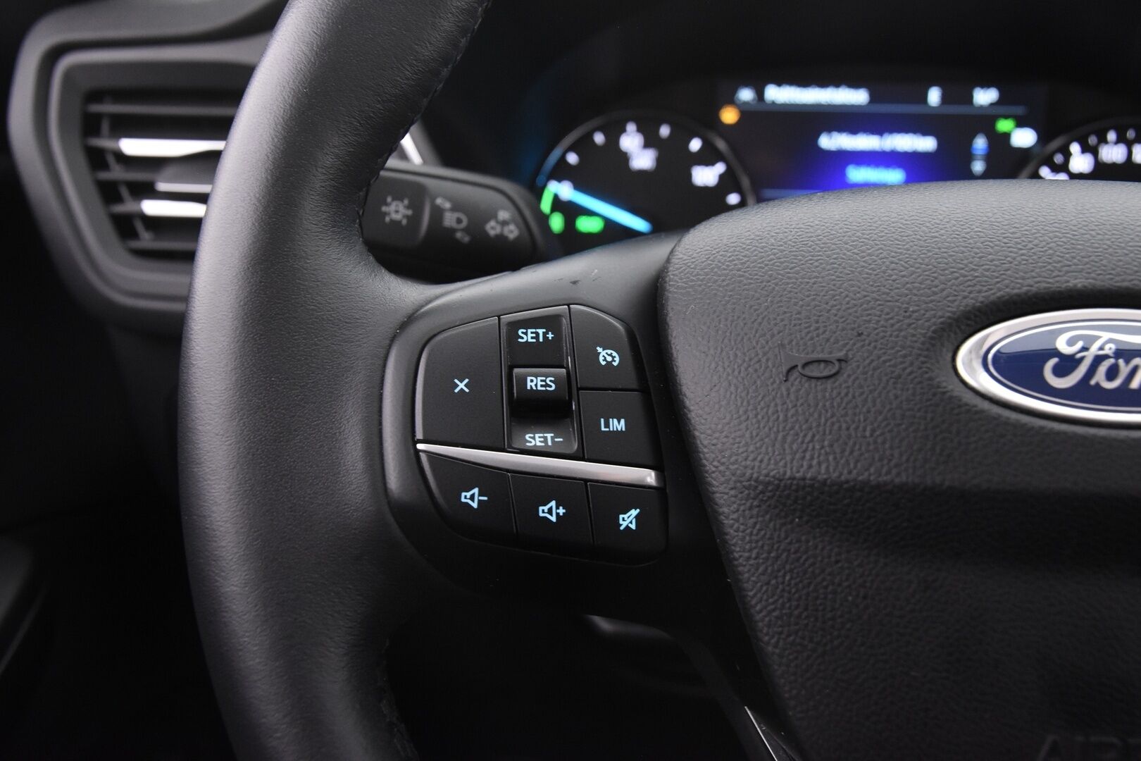 FORD KUGA 2020 2,5 (PHEV) 225hv CVT FWD Titanium X 5-ovinen - Keyless | B&O | Osa-nahat | Läm. Ratti