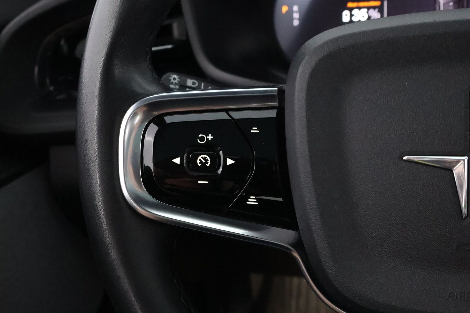 Polestar 2 2021 Launch Edition, 300kW, 78kWh * Pilot&Plus / Pixel LED / Panorama / H&K / Vetokoukku / Peruutuskamera / 360° Kamera - Tulossa Myyntiin!