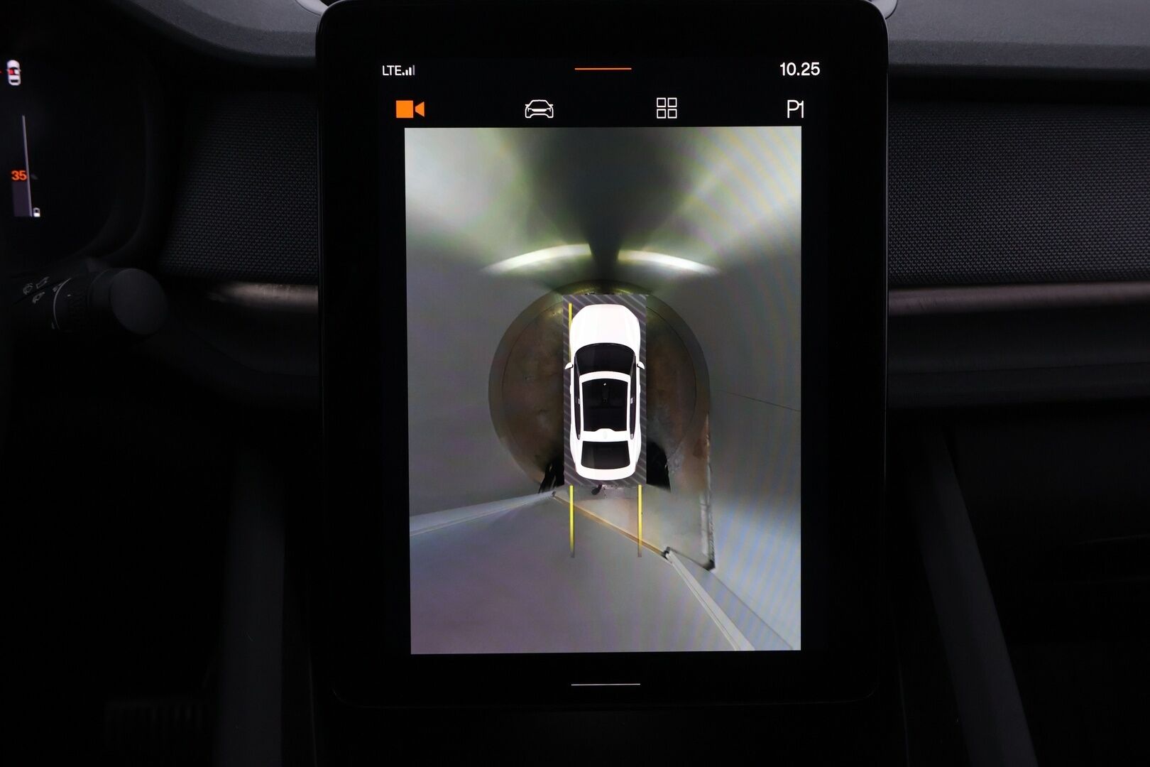 Polestar 2 2021 Launch Edition, 300kW, 78kWh * Pilot&Plus / Pixel LED / Panorama / H&K / Vetokoukku / Peruutuskamera / 360° Kamera - Tulossa Myyntiin!