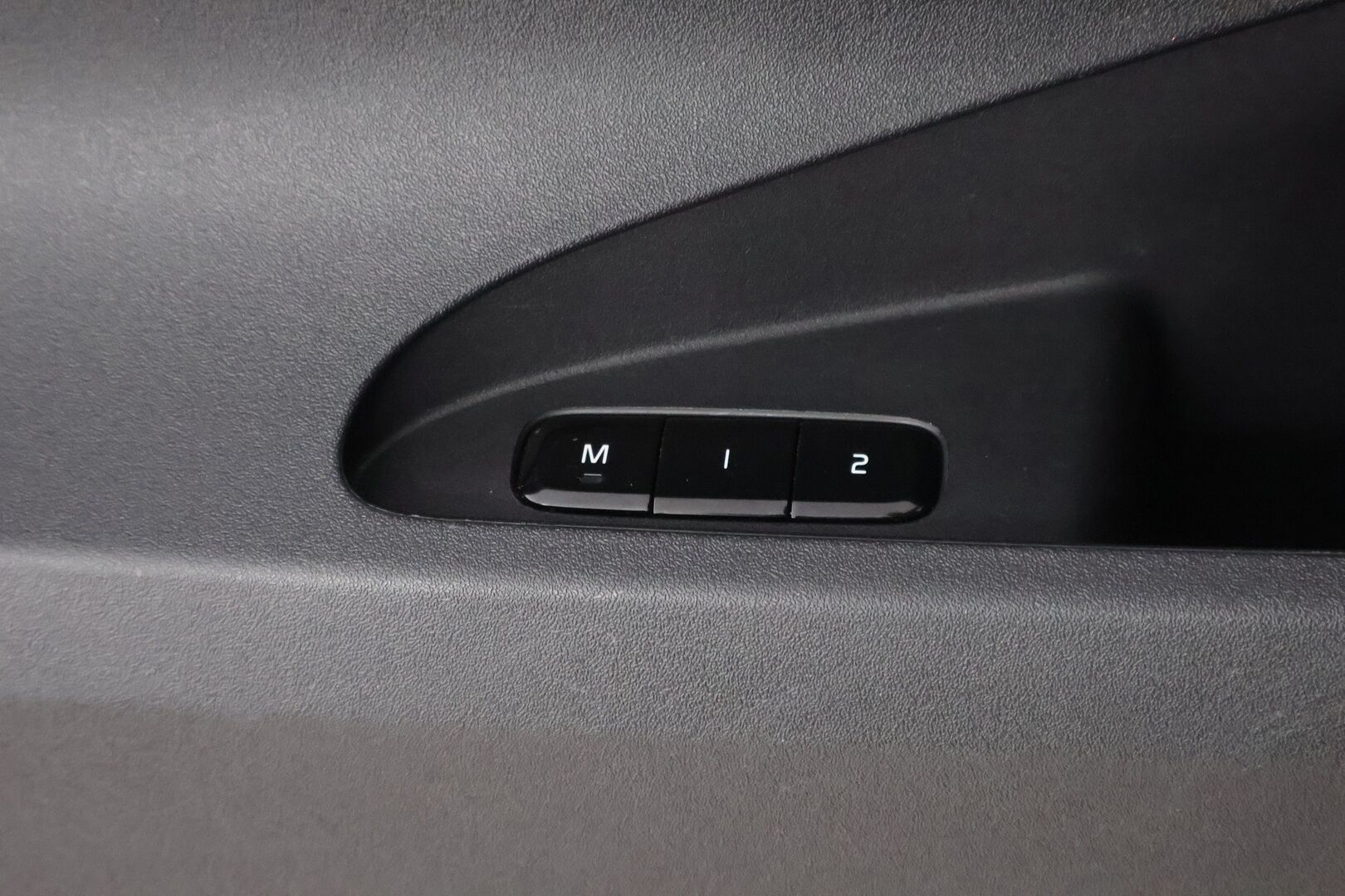 Polestar 2 2021 Launch Edition, 300kW, 78kWh * Pilot&Plus / Pixel LED / Panorama / H&K / Vetokoukku / Peruutuskamera / 360° Kamera - Tulossa Myyntiin!