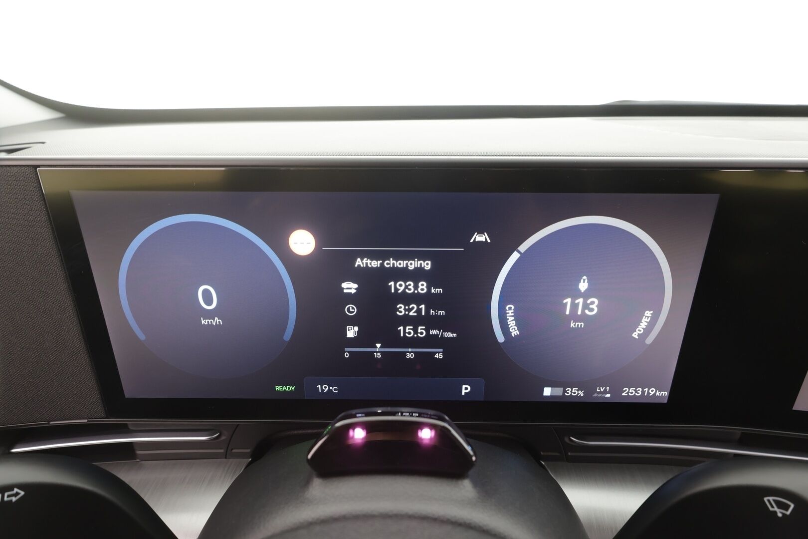 Hyundai KONA Electric 2024 48 kWh 156 hv Comfort - | ACC | ILP | P.kamera | HDA | Keyless | LED | Lämm. ratti | Apple & Android | Navi | 1-om suomiauto | Merkkihuollot | 2x renkaat aluin | 