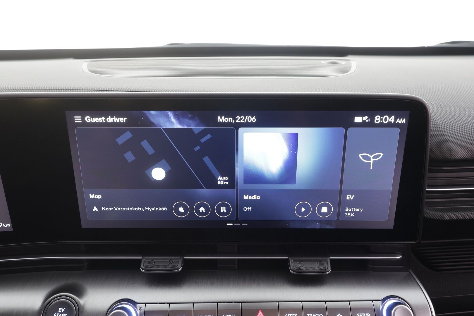 Hyundai KONA Electric 2024 48 kWh 156 hv Comfort - | ACC | ILP | P.kamera | HDA | Keyless | LED | Lämm. ratti | Apple & Android | Navi | 1-om suomiauto | Merkkihuollot | 2x renkaat aluin | 