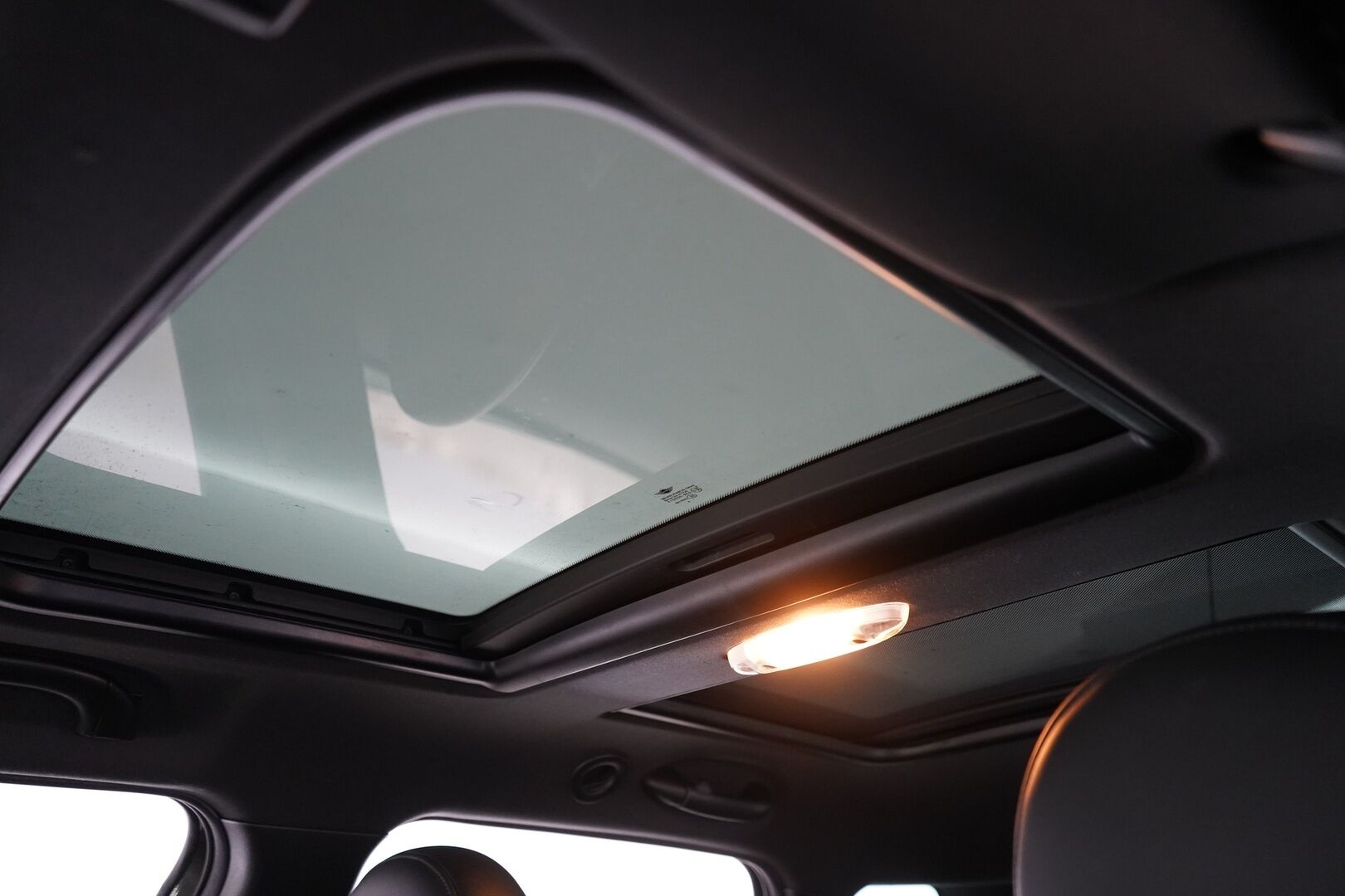 Mini Countryman 2015 Cooper S ALL4 A Sport Lane * Vakkari / Tutkat / Kattoluukku / Nahat / Lämpölasi * - KATSO KAMPANJAHINTA! / Kahdet renkaat alumiinivanteilla / Viimeisin huolto 9.25 / Ketju vaihdettu / Puhdas Carvertical / NELIVETO - HULLUT BLACKWEEK JATKOT - KORKOTARJOUS 2,49%