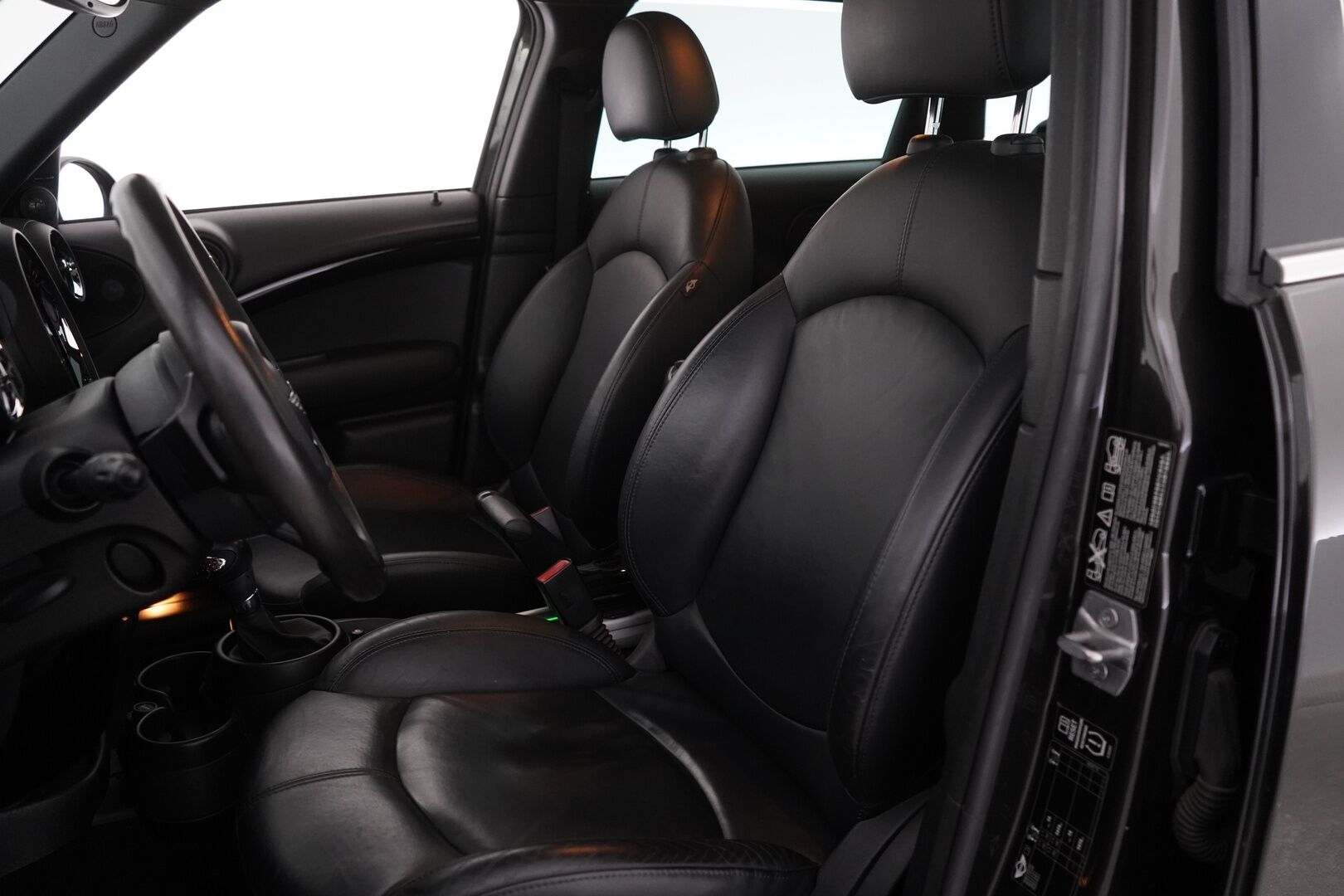 Mini Countryman 2015 Cooper S ALL4 A Sport Lane * Vakkari / Tutkat / Kattoluukku / Nahat / Lämpölasi * - KATSO KAMPANJAHINTA! / Kahdet renkaat alumiinivanteilla / Viimeisin huolto 9.25 / Ketju vaihdettu / Puhdas Carvertical / NELIVETO - HULLUT BLACKWEEK JATKOT - KORKOTARJOUS 2,49%