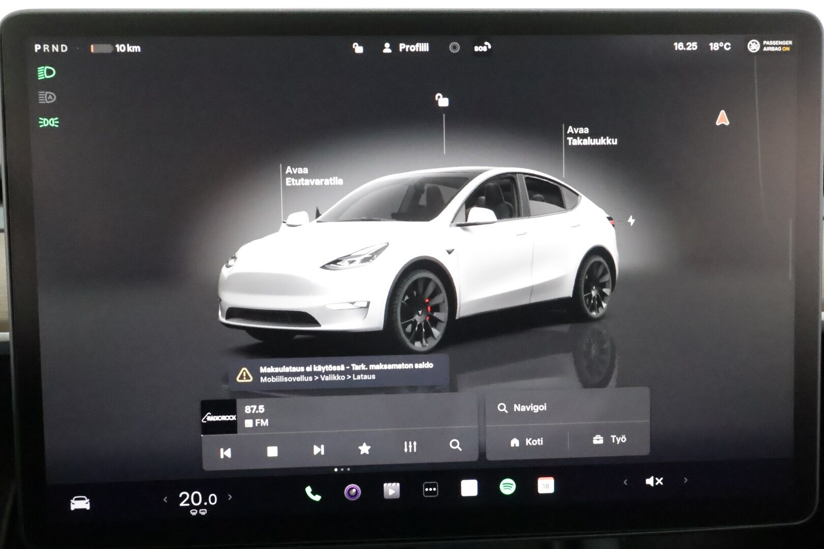 Tesla Model Y 2022 Performance **Lasikatto / Lämpöpumppu / Koukku / Adapt.Vakkari / Matrix-LED / P.Kamera / Muistipenkki / Premium Audio** - 3,99 % KORKOTARJOUS TÄHÄN AUTOON 31.8. ASTI! - Kahdet Renkaat
