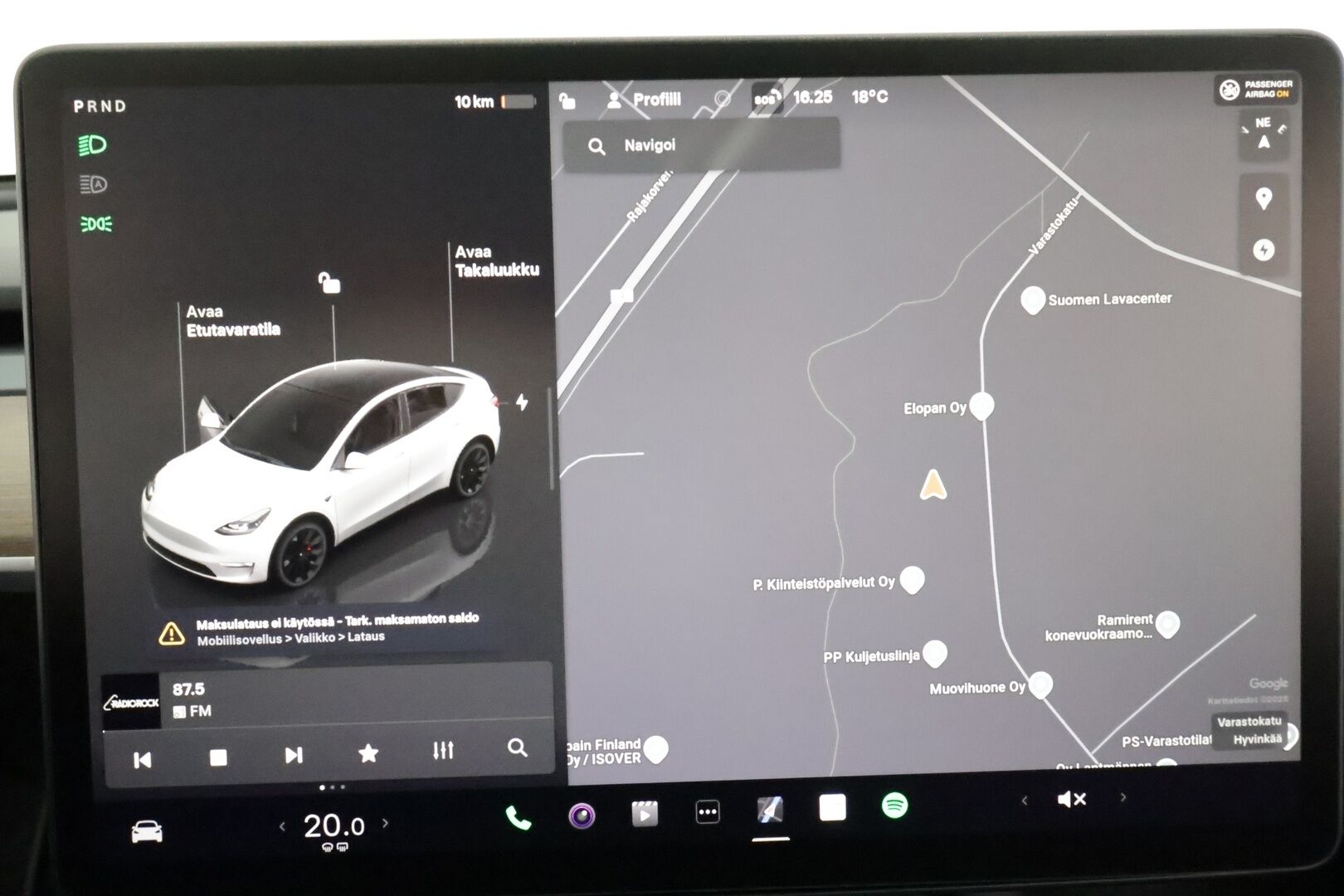 Tesla Model Y 2022 Performance **Lasikatto / Lämpöpumppu / Koukku / Adapt.Vakkari / Matrix-LED / P.Kamera / Muistipenkki / Premium Audio** - 3,99 % KORKOTARJOUS TÄHÄN AUTOON 31.8. ASTI! - Kahdet Renkaat