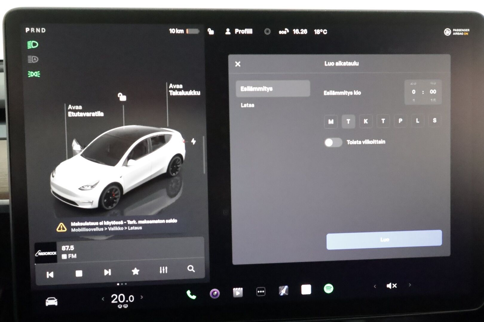 Tesla Model Y 2022 Performance **Lasikatto / Lämpöpumppu / Koukku / Adapt.Vakkari / Matrix-LED / P.Kamera / Muistipenkki / Premium Audio** - 3,99 % KORKOTARJOUS TÄHÄN AUTOON 31.8. ASTI! - Kahdet Renkaat