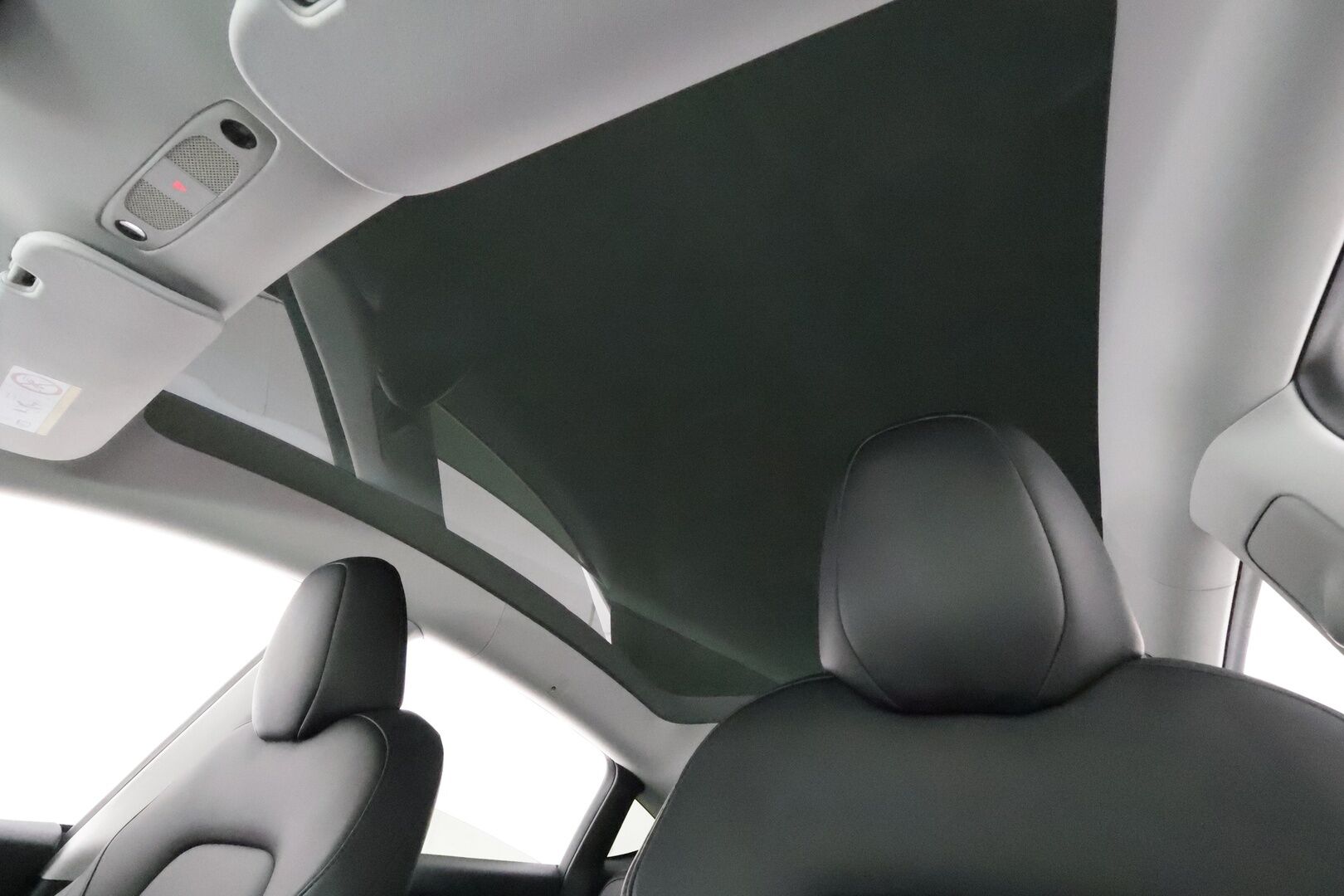 Tesla Model Y 2022 Performance **Lasikatto / Lämpöpumppu / Koukku / Adapt.Vakkari / Matrix-LED / P.Kamera / Muistipenkki / Premium Audio** - 3,99 % KORKOTARJOUS TÄHÄN AUTOON 31.8. ASTI! - Kahdet Renkaat