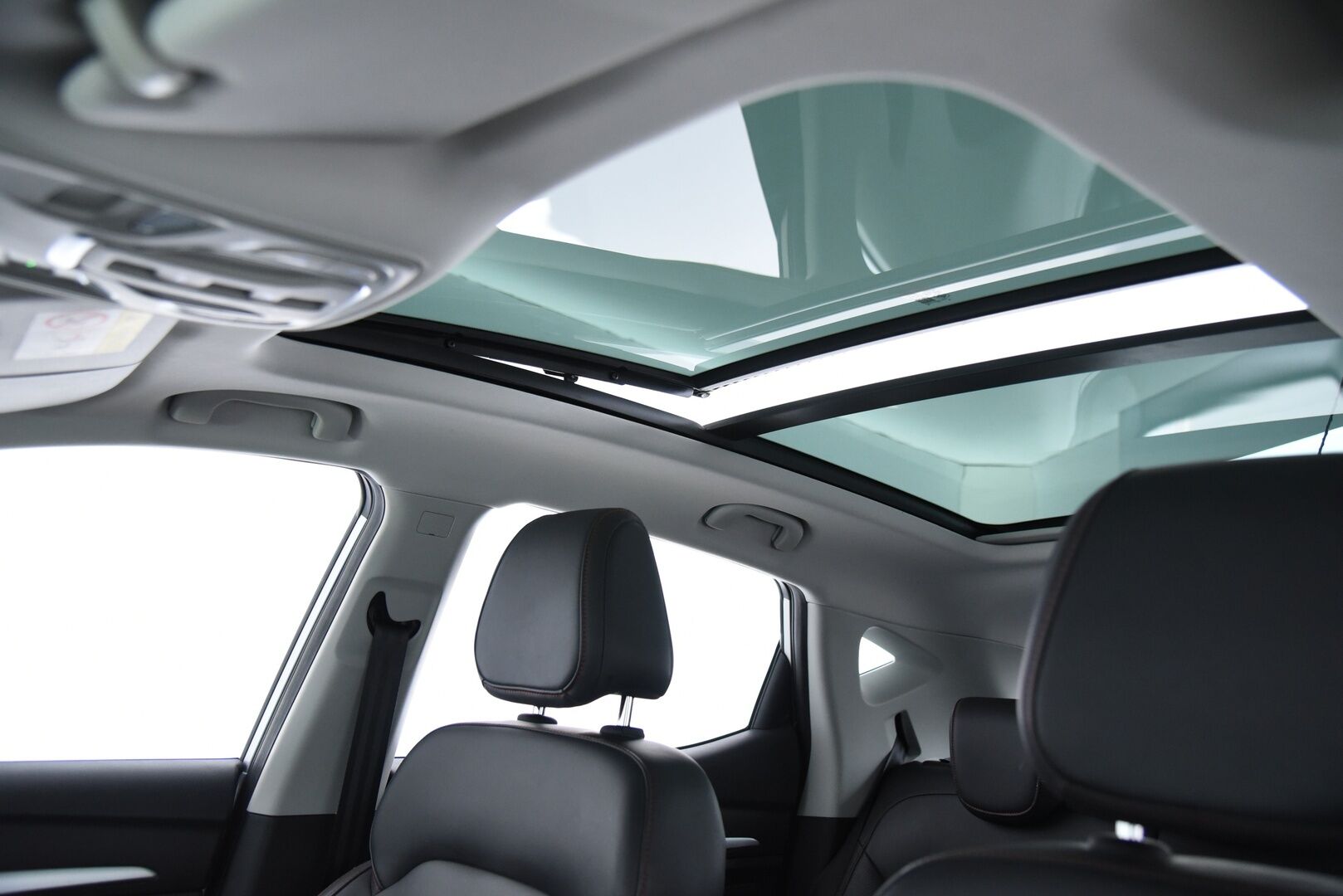 MG ZS 2022 EV Long Range / Adapt.vakkari / Panorama / 360-kamera / Led / i-Smart - Luxury varusteilla! / isolla long range akustolla! / Juuri huollettu merkkiliikkeessä