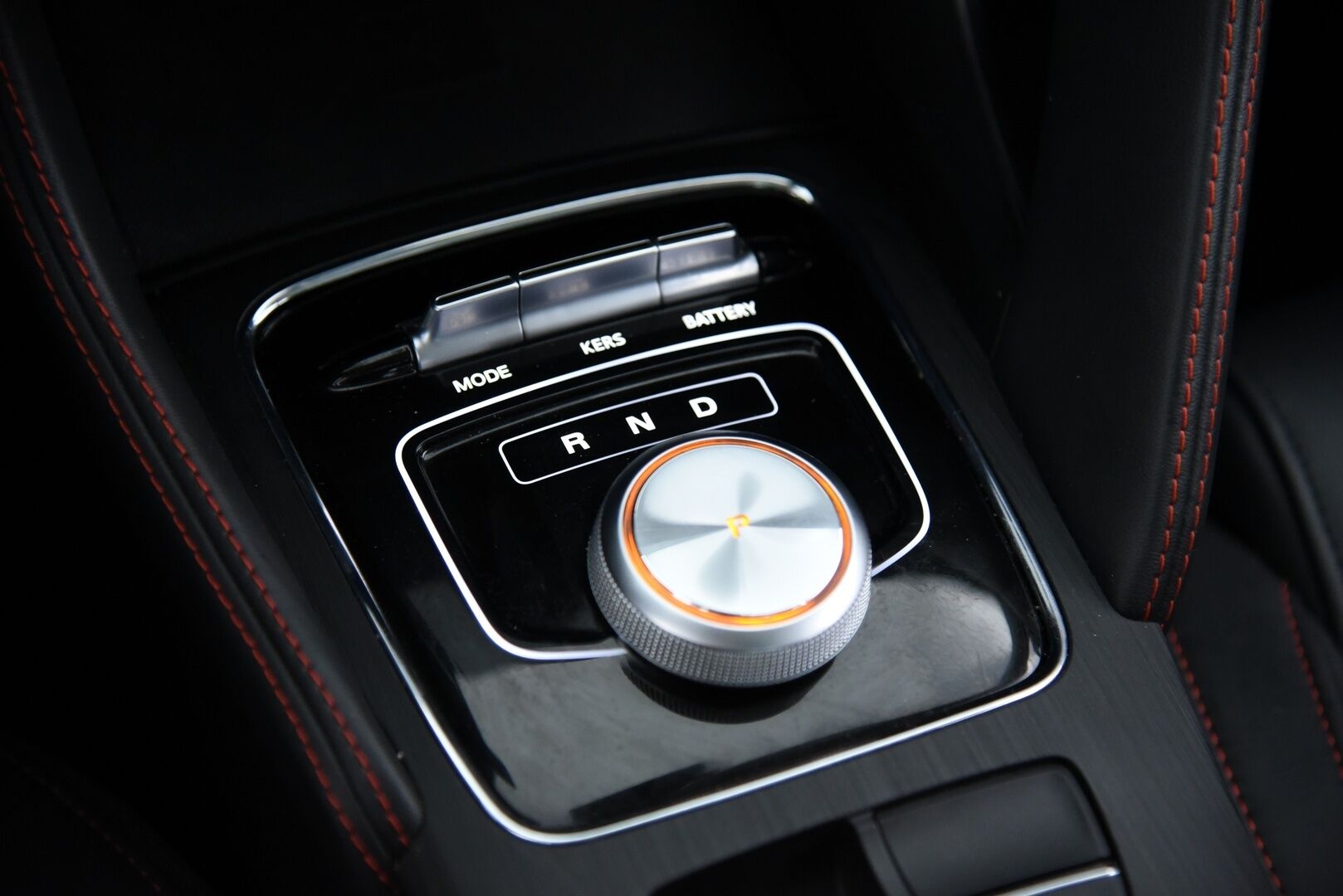 MG ZS 2022 EV Long Range / Adapt.vakkari / Panorama / 360-kamera / Led / i-Smart - Luxury varusteilla! / isolla long range akustolla! / Juuri huollettu merkkiliikkeessä