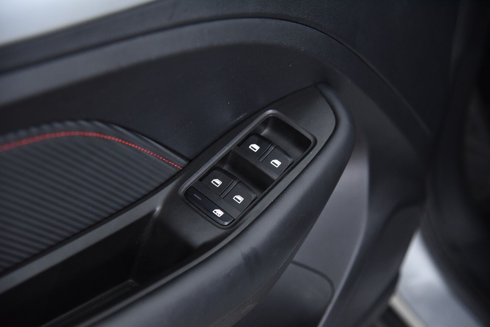 MG ZS 2022 EV Long Range / Adapt.vakkari / Panorama / 360-kamera / Led / i-Smart - Luxury varusteilla! / isolla long range akustolla! / Juuri huollettu merkkiliikkeessä