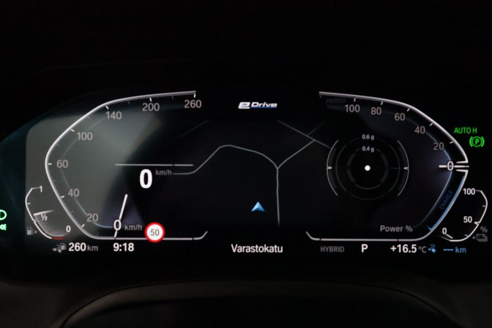 BMW 330 2021 G21 Touring 330e xDrive A Charged Edition M Sport - 3,99 % KORKOTARJOUS TÄHÄN AUTOON - Adapt.Vakkari / HiFi / Peruutuskamera / Ruskeat Sporttinahat / Vetokoukku / Ratinlämmitys / Professional Navi / Apple&Android / Näyttävä yksilö!