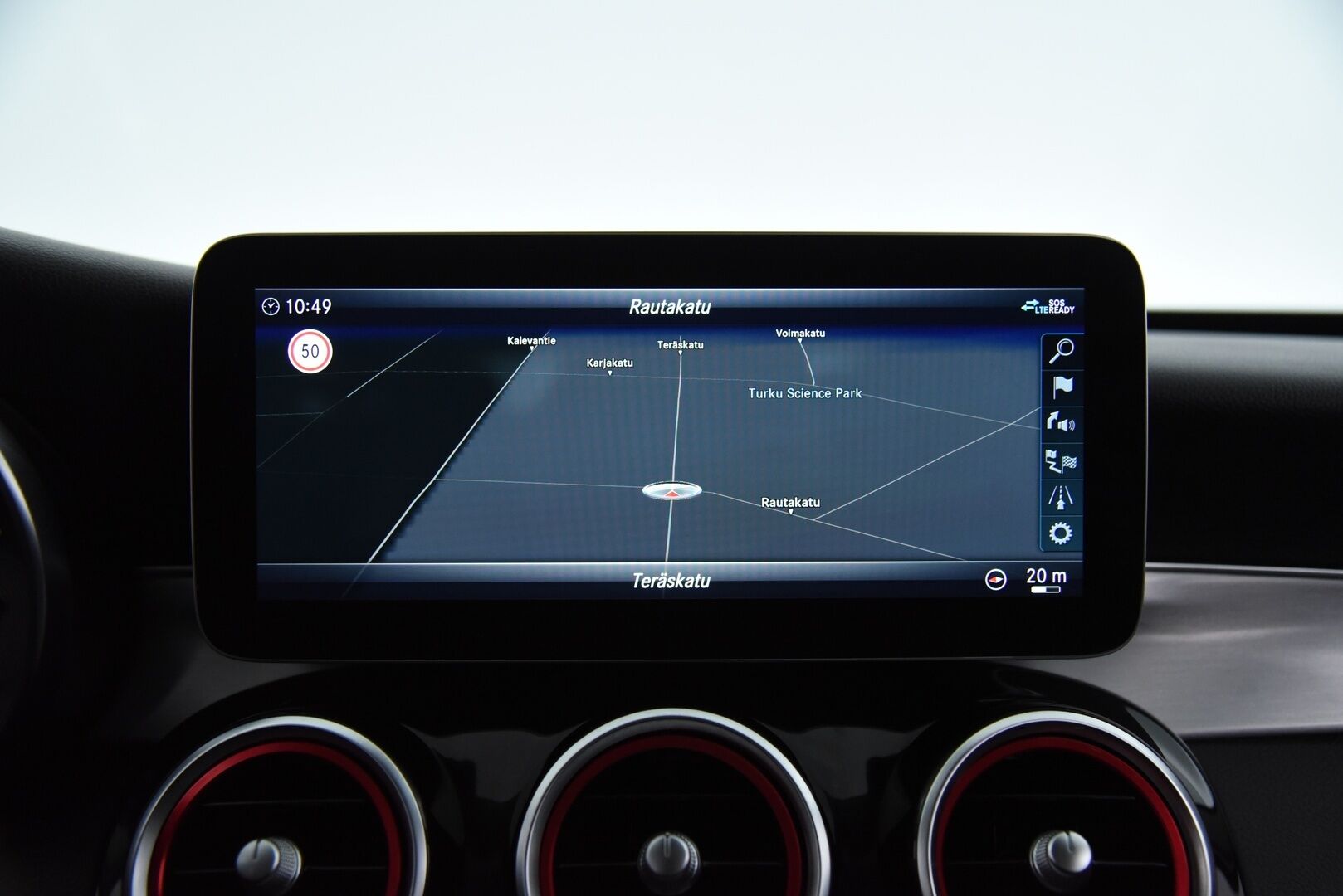 MERCEDES-BENZ C 2021 300e A Premium Business EQ Power * Vetokoukku / Peruutuskamera / Navi / Sähköluukku / LED High Performance / - Puolinahkasisusta / Sporttipenkit / Juuri tullut Tampereelle!