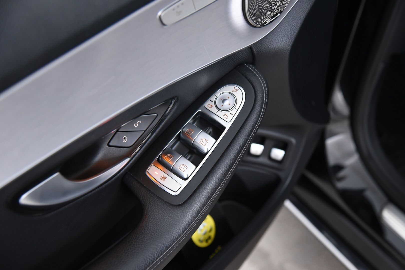 MERCEDES-BENZ C 2021 300e A Premium Business EQ Power / Vakkari / Navi / P.Kamera / Sähköluukku / Koukku - Akku kuntotarkastettu / 2x laturit / LED high performance - Osta nyt, maksa vasta ensi vuonna