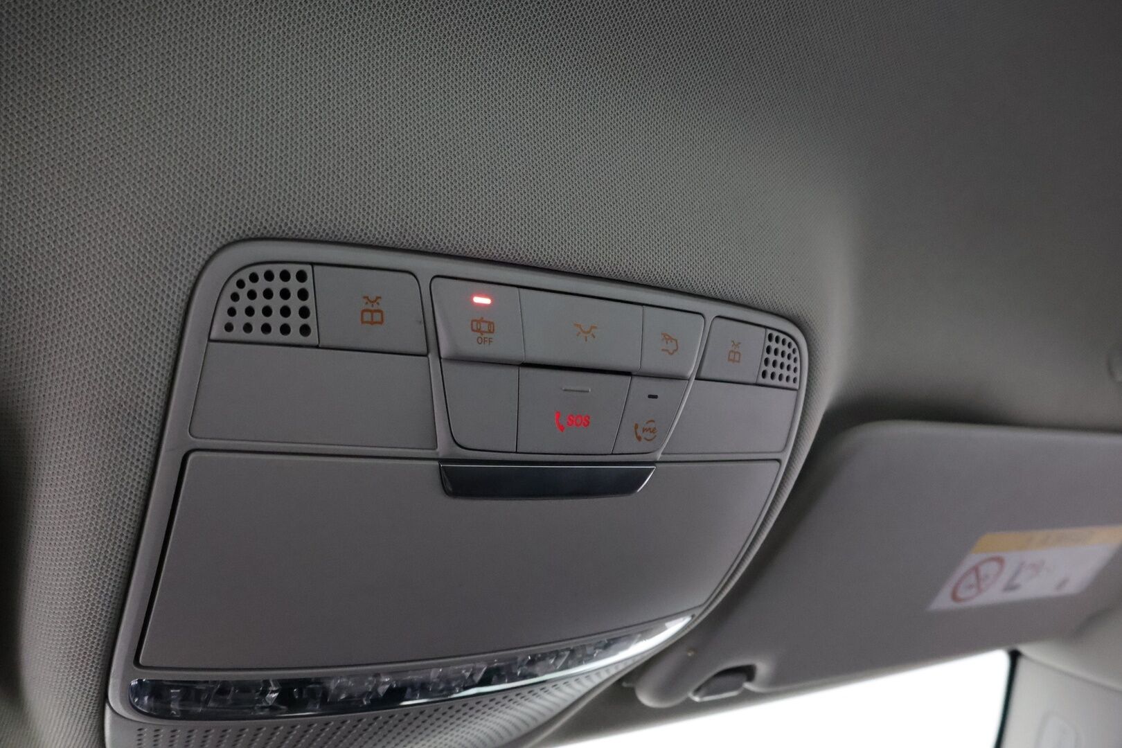 MERCEDES-BENZ C 2021 300e A Premium Business EQ Power * Vetokoukku / Peruutuskamera / Navi / Sähköluukku / LED High Performance / - Puolinahkasisusta / Sporttipenkit / Juuri tullut Tampereelle!