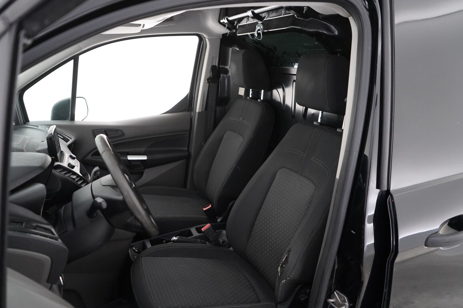 Ford Transit Connect 2019 230 1,5 TDCi 120 hv A8 Trend L2 - Webasto | Vetokoukku | Pitkä | Tutkat | 3 hlö | Seuraava katsastus 05/28 | 2xrenkaat