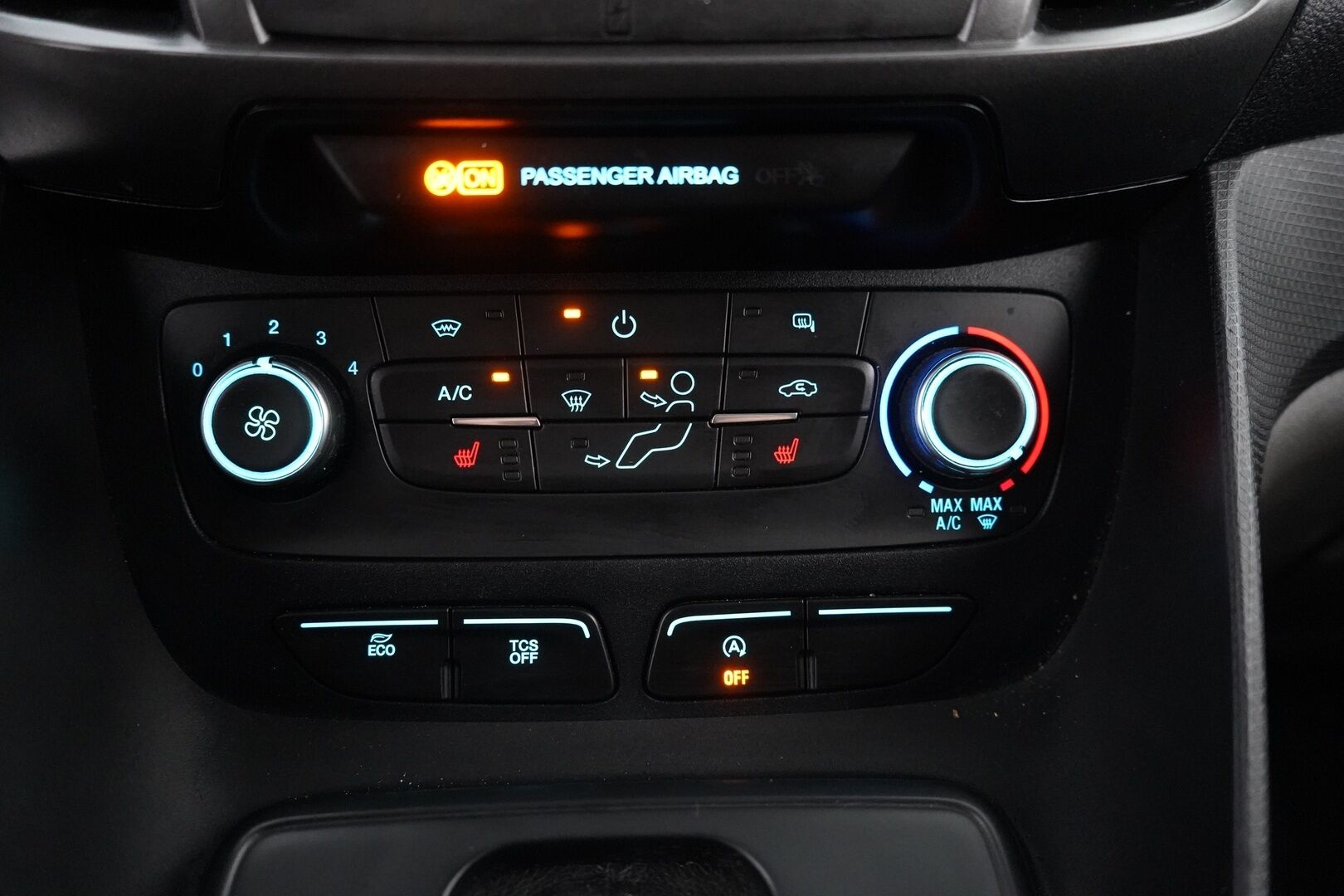 Ford Transit Connect 2019 230 1,5 TDCi 120 hv A8 Trend L2 - Webasto | Vetokoukku | Pitkä | Tutkat | 3 hlö | Seuraava katsastus 05/28 | 2xrenkaat
